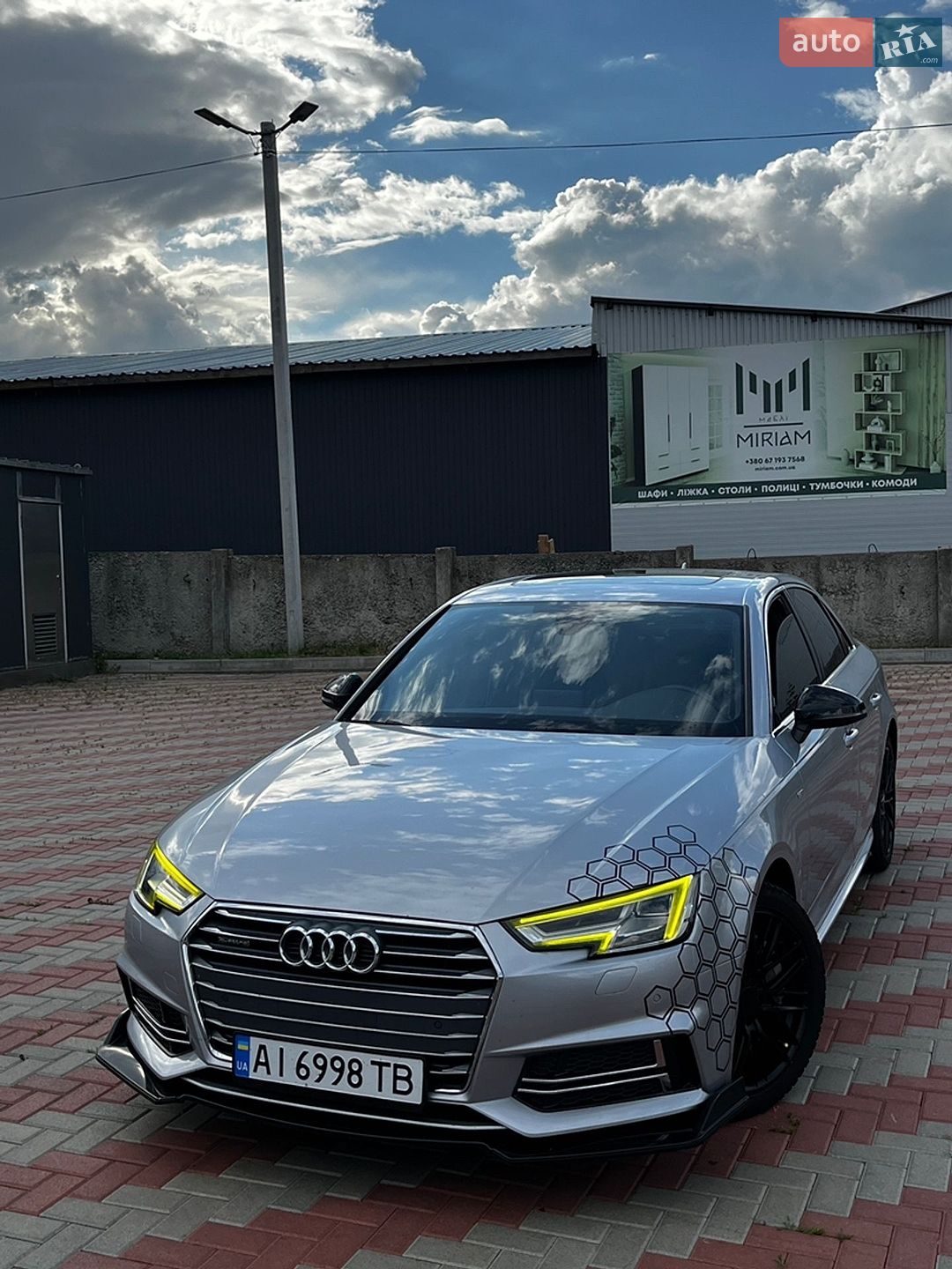 Audi A4 2016 VIN WAUENAF41HN032913 фото оголошення 7 з 32