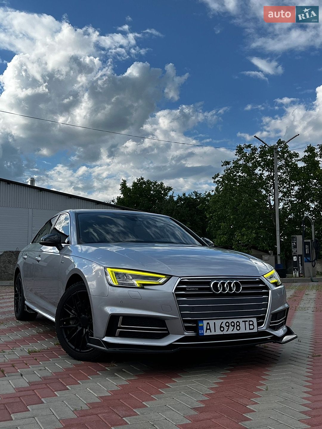 Audi A4 2016 VIN WAUENAF41HN032913 фото оголошення 8 з 32