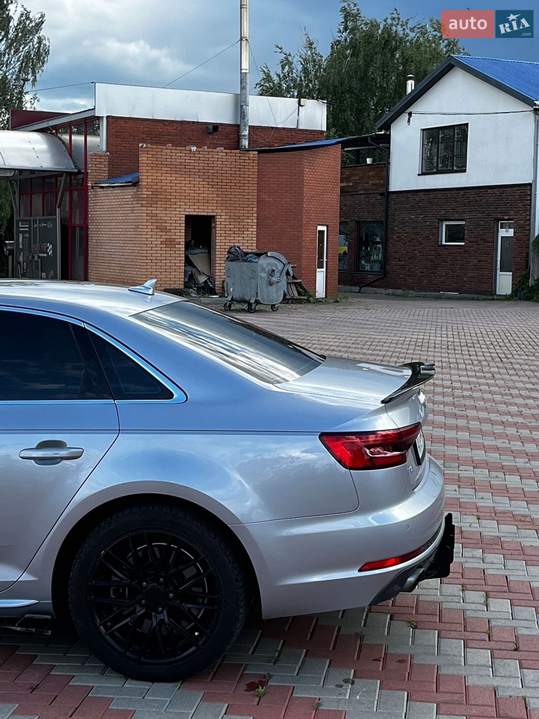 Audi A4 2016 VIN WAUENAF41HN032913 фото оголошення 14 з 32