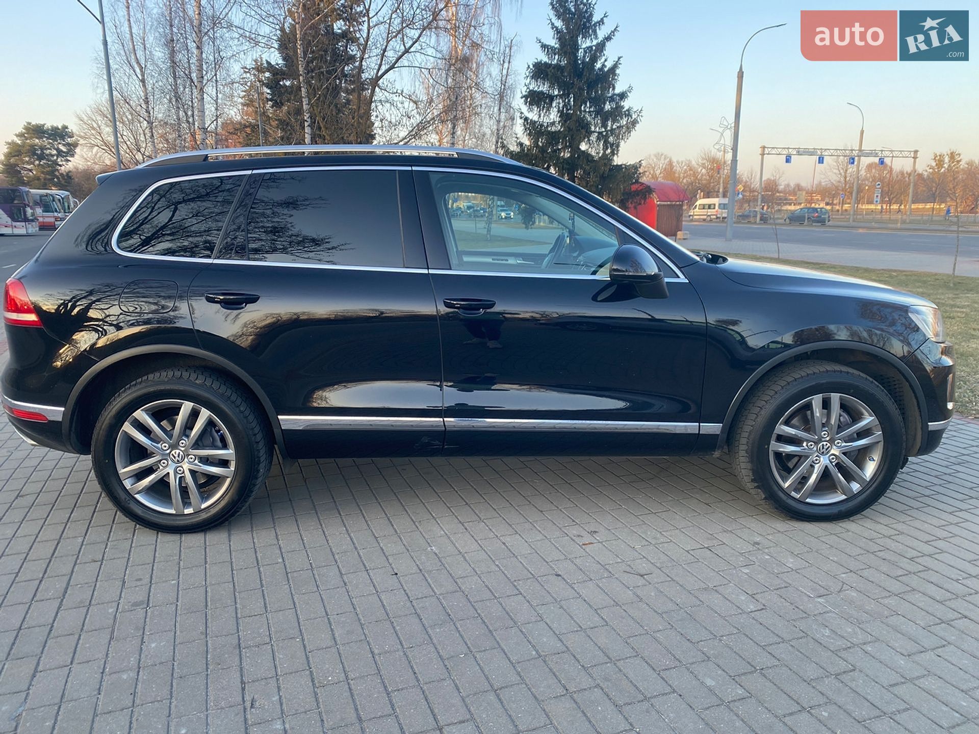 Volkswagen Touareg 2014 VIN WVGZZZ7PZFD004128 фото оголошення 3 з 10