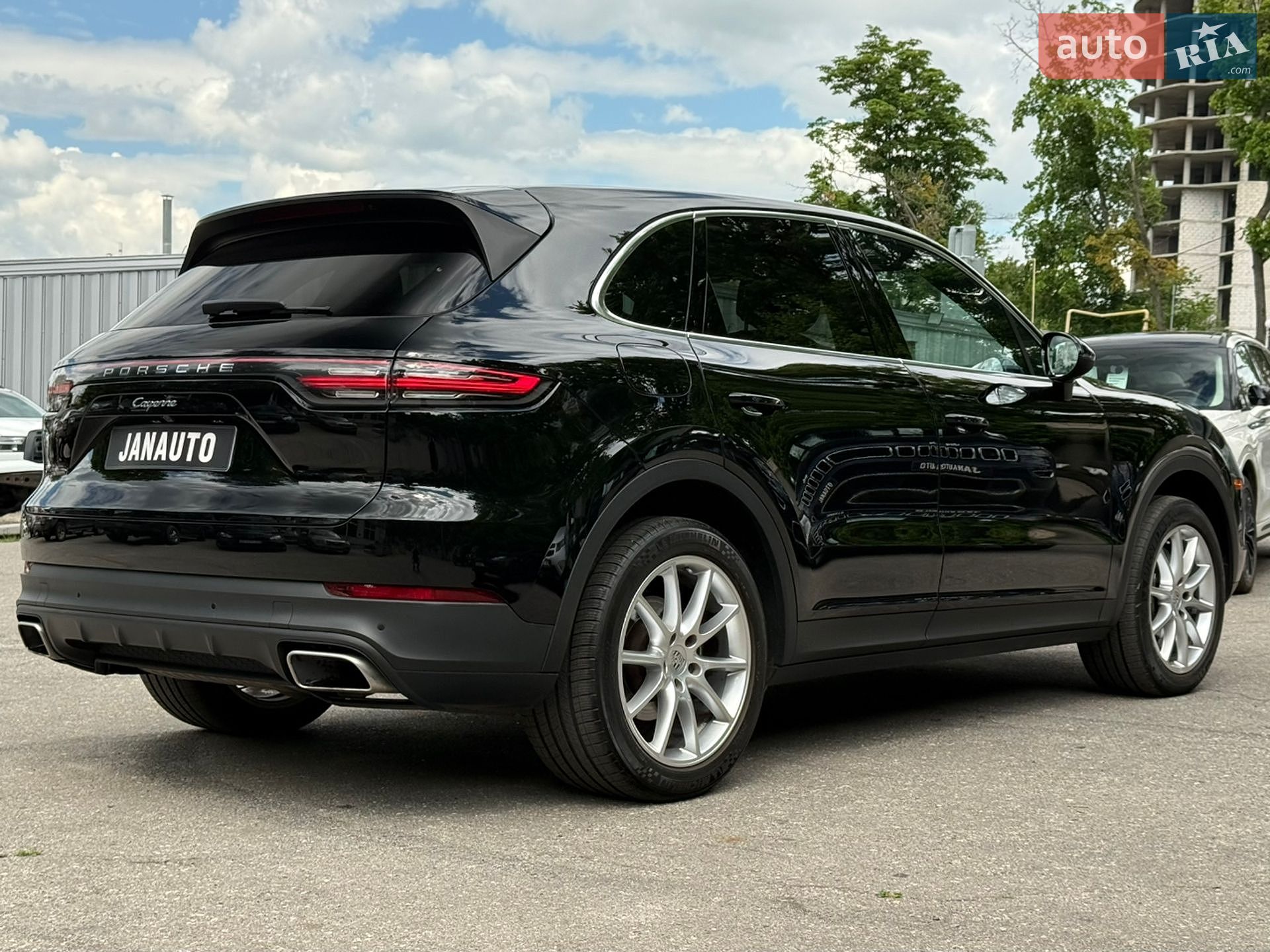 Porsche Cayenne 2021 VIN WP1AA2AY0MDA03317 фото оголошення 2 з 20