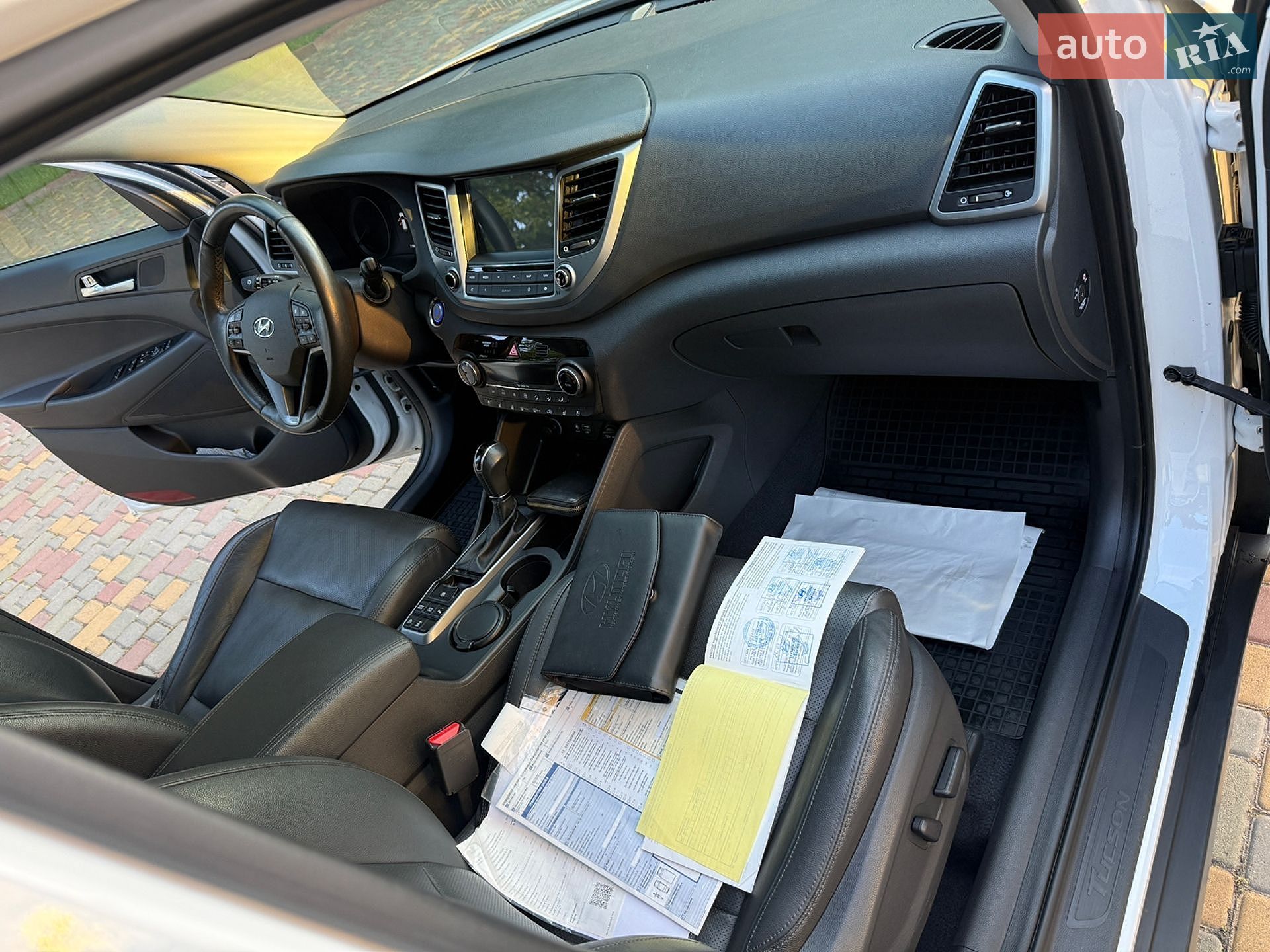 Hyundai Tucson 2017 VIN TMAJ381ADHJ393183 фото оголошення 30 з 60