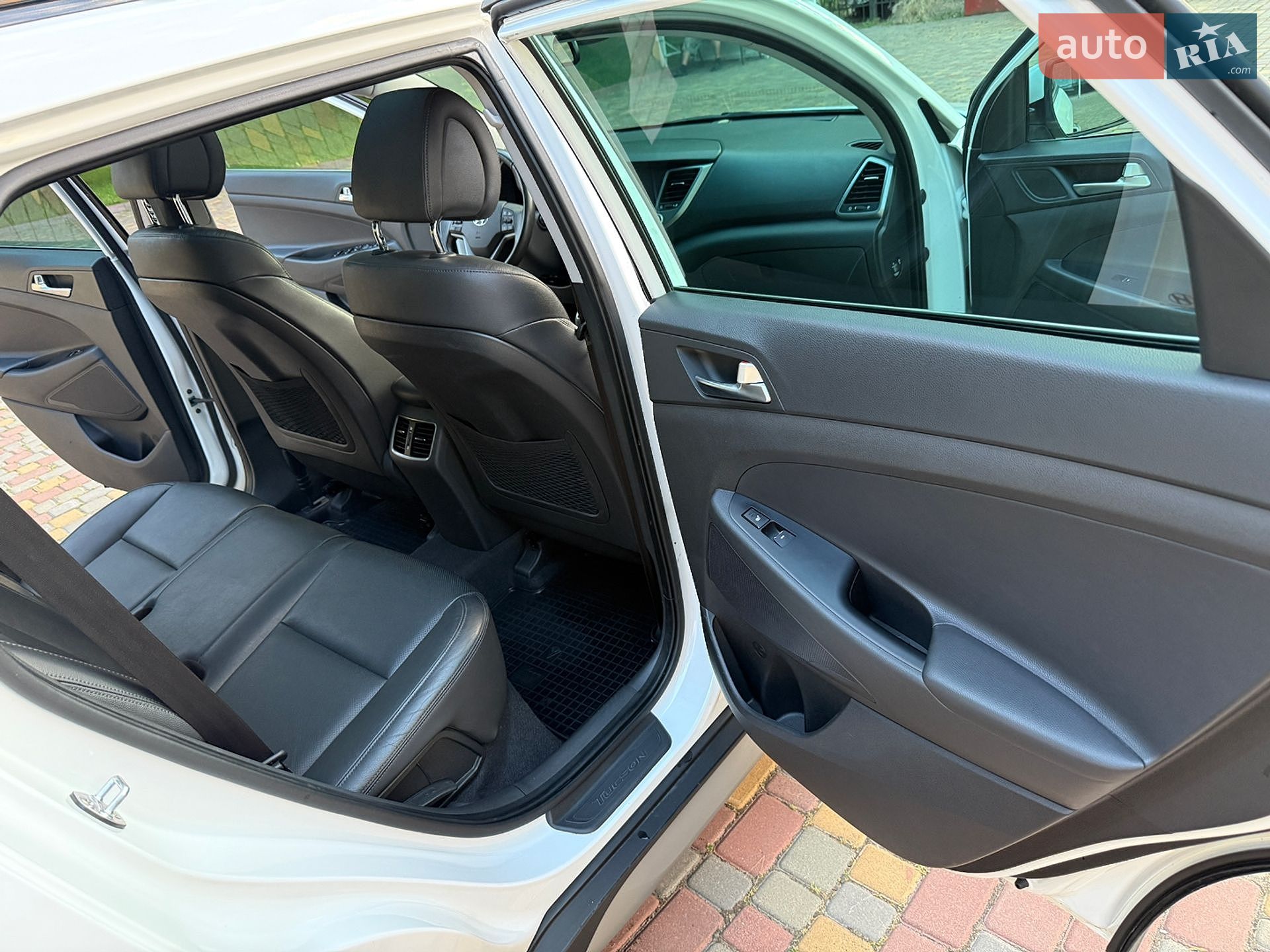 Hyundai Tucson 2017 VIN TMAJ381ADHJ393183 фото оголошення 41 з 60