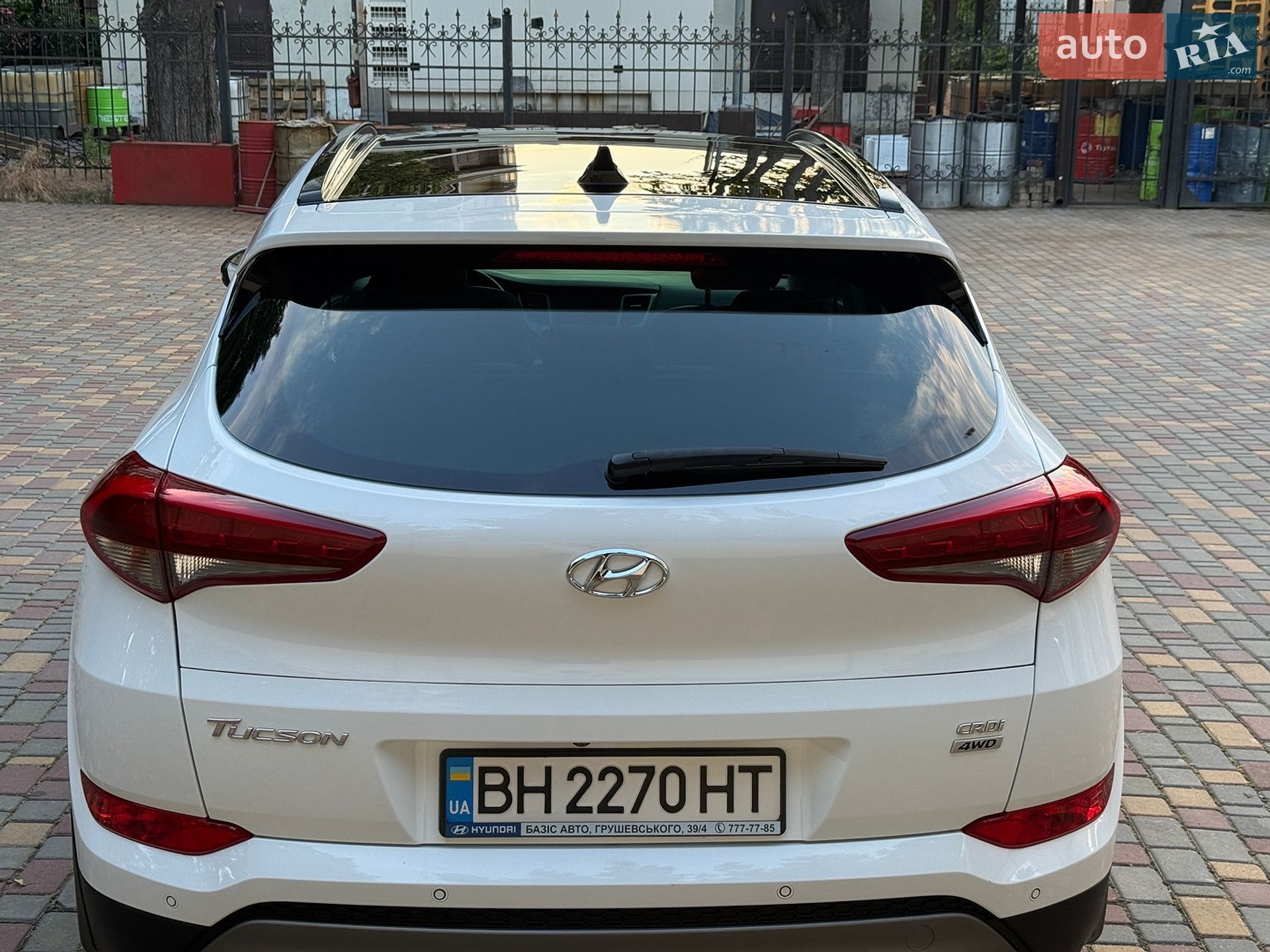 Hyundai Tucson 2017 VIN TMAJ381ADHJ393183 фото оголошення 16 з 60
