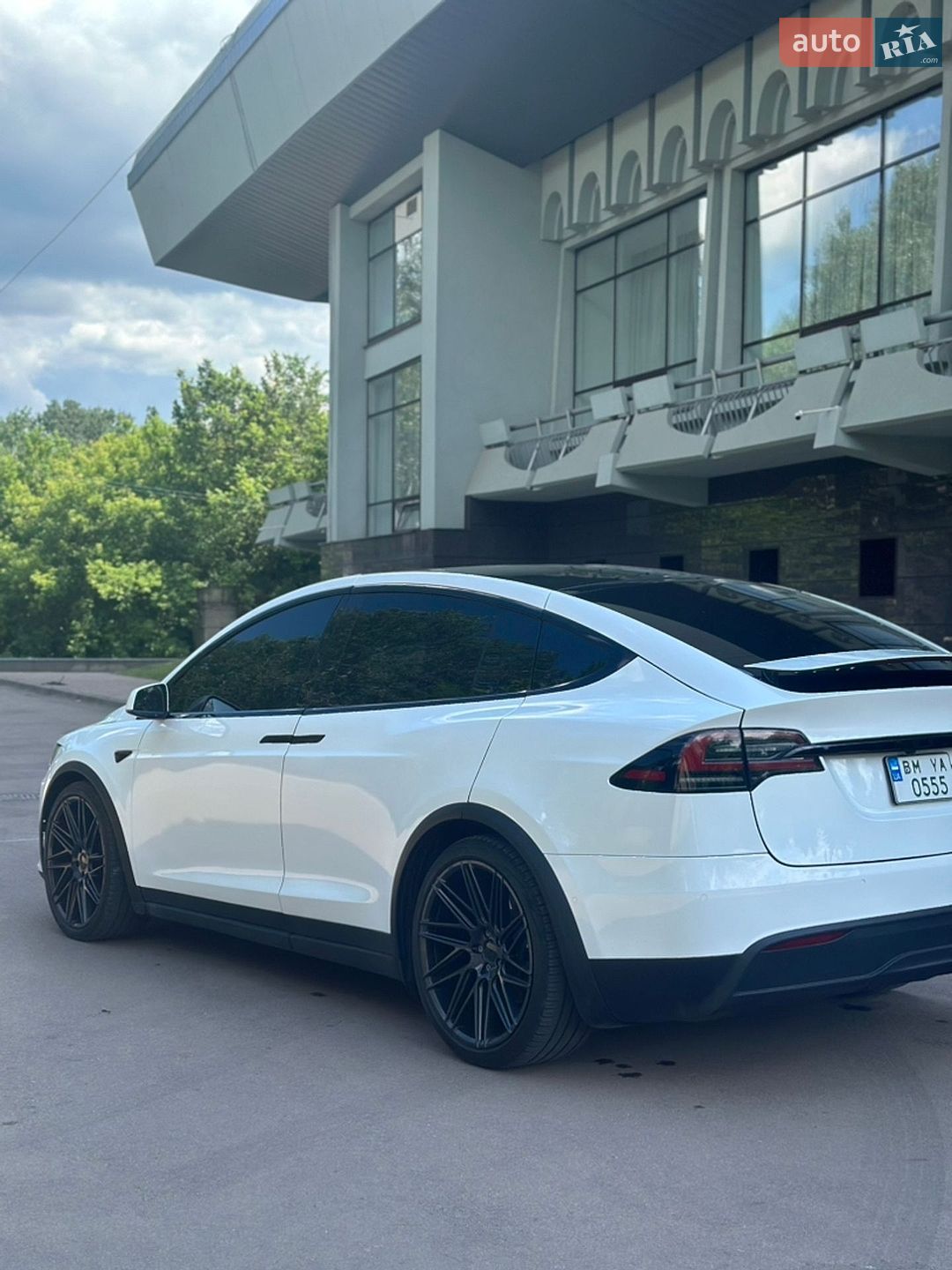 Tesla Model X 2022 VIN 7SAXCBE6XNF358023 фото оголошення 5 з 22