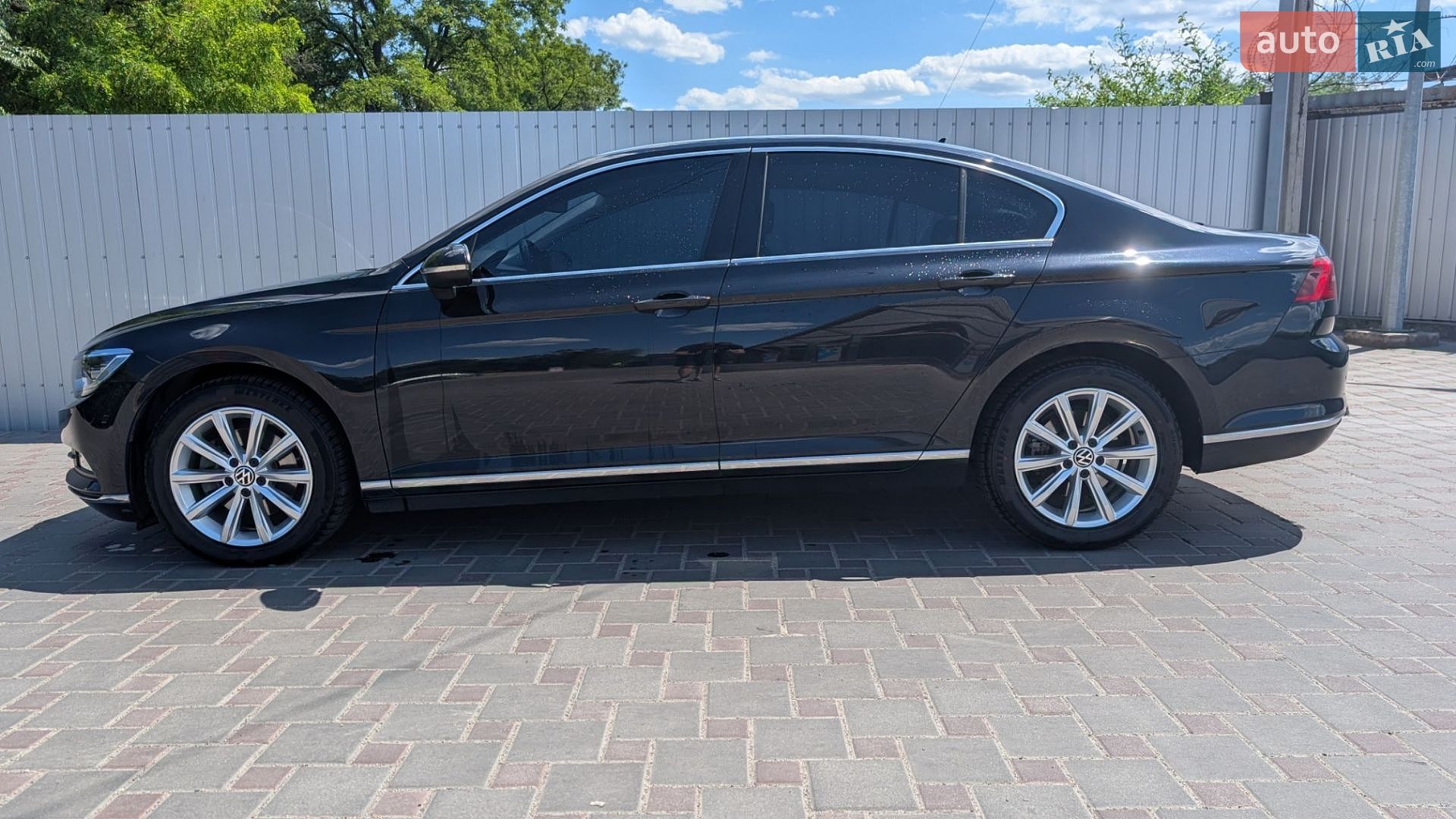 Volkswagen Passat 2019 VIN WVWZZZ3CZKE119962 фото оголошення 5 з 17