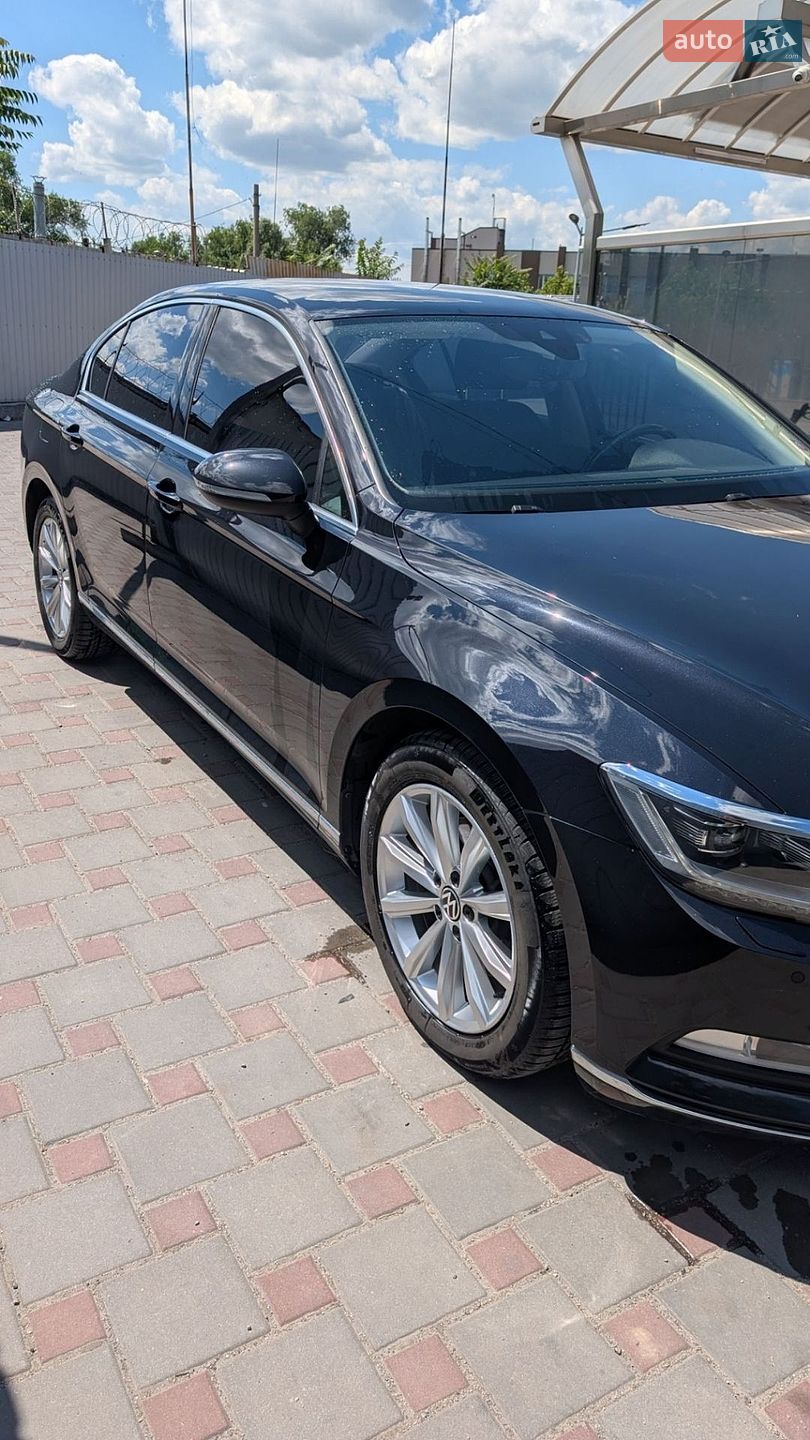 Volkswagen Passat 2019 VIN WVWZZZ3CZKE119962 фото оголошення 7 з 17