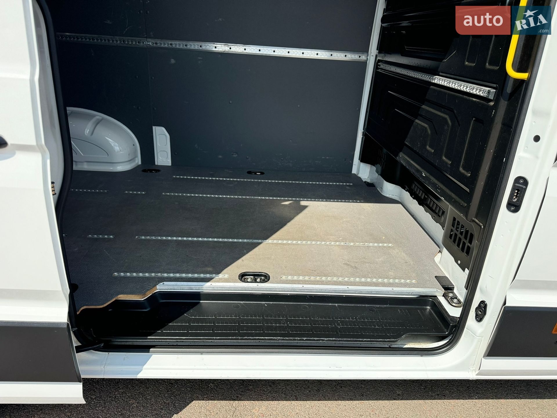 Volkswagen Crafter 2023 VIN WV1ZZZSY7P9058977 фото оголошення 39 з 95