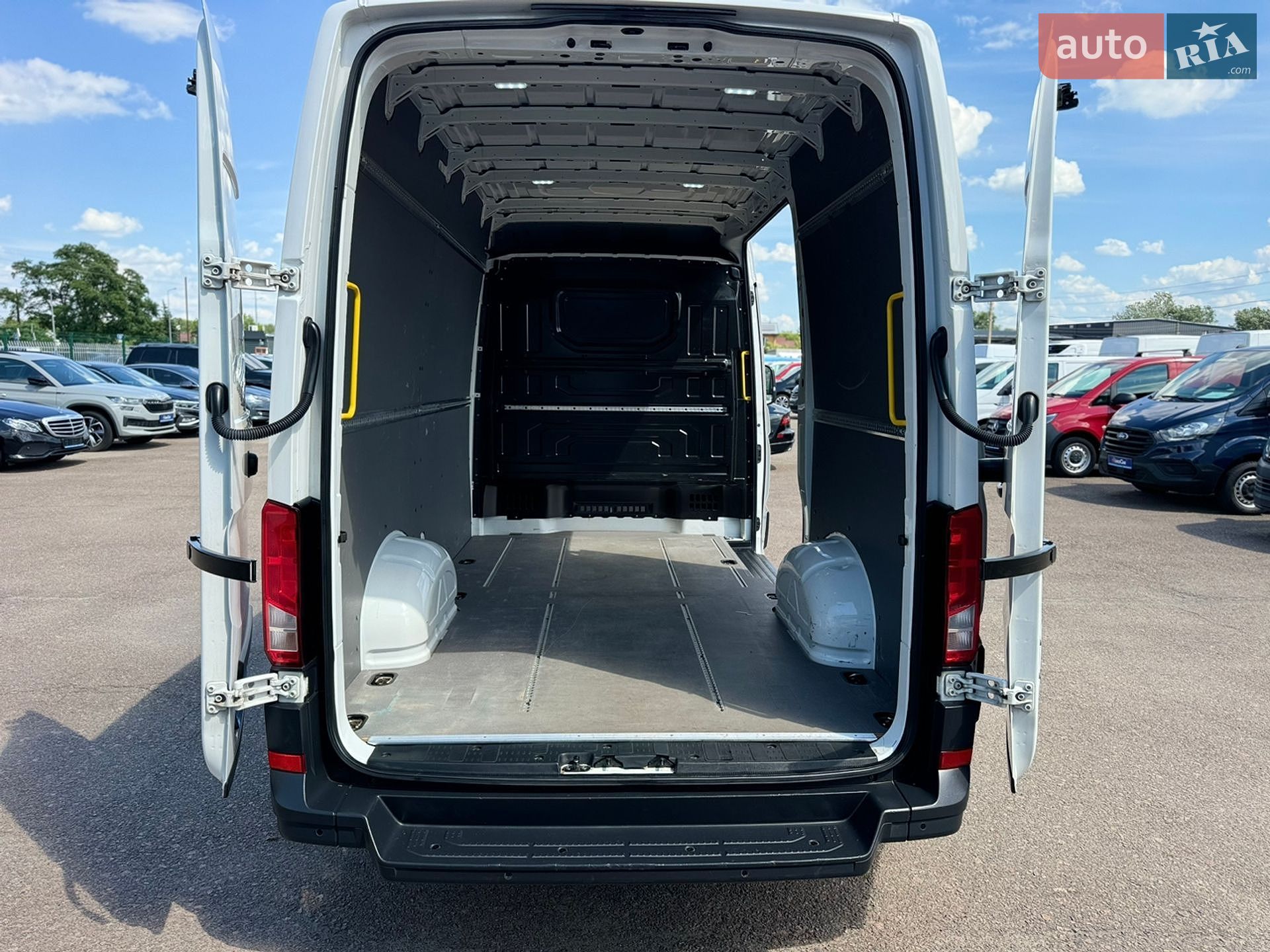 Volkswagen Crafter 2023 VIN WV1ZZZSY7P9058977 фото оголошення 42 з 95