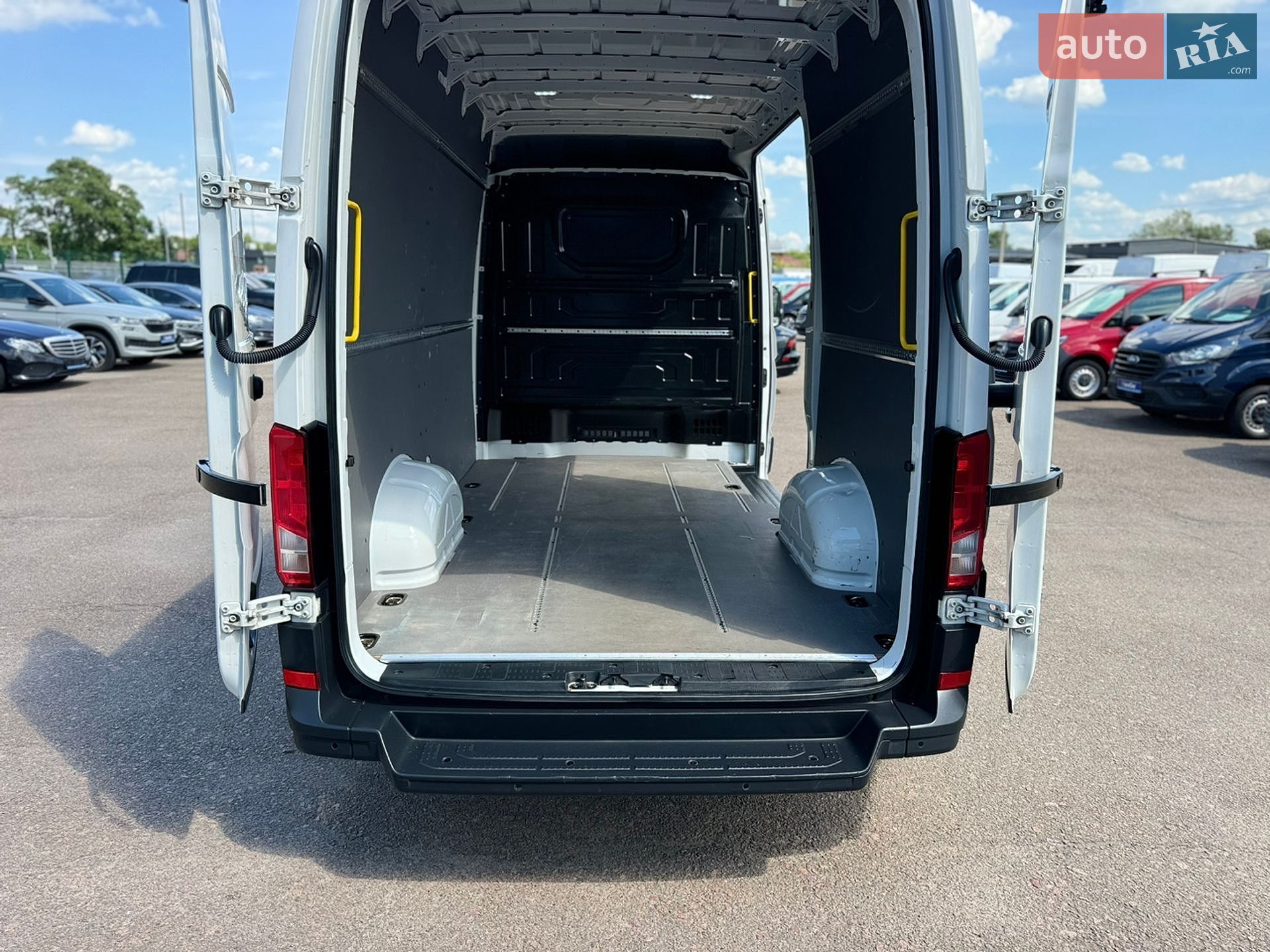 Volkswagen Crafter 2023 VIN WV1ZZZSY7P9058977 фото оголошення 43 з 95
