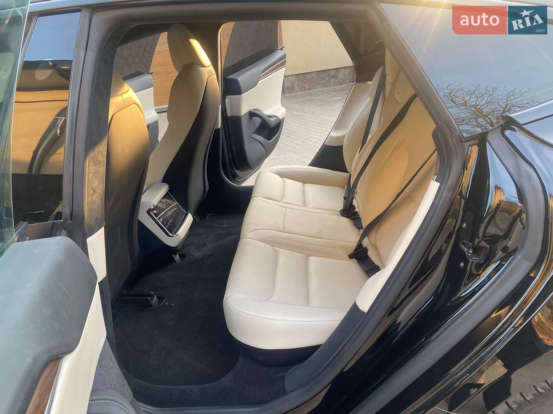 Tesla Model S 2021 VIN 5YJSA1E57NF464542 фото оголошення 11 з 13