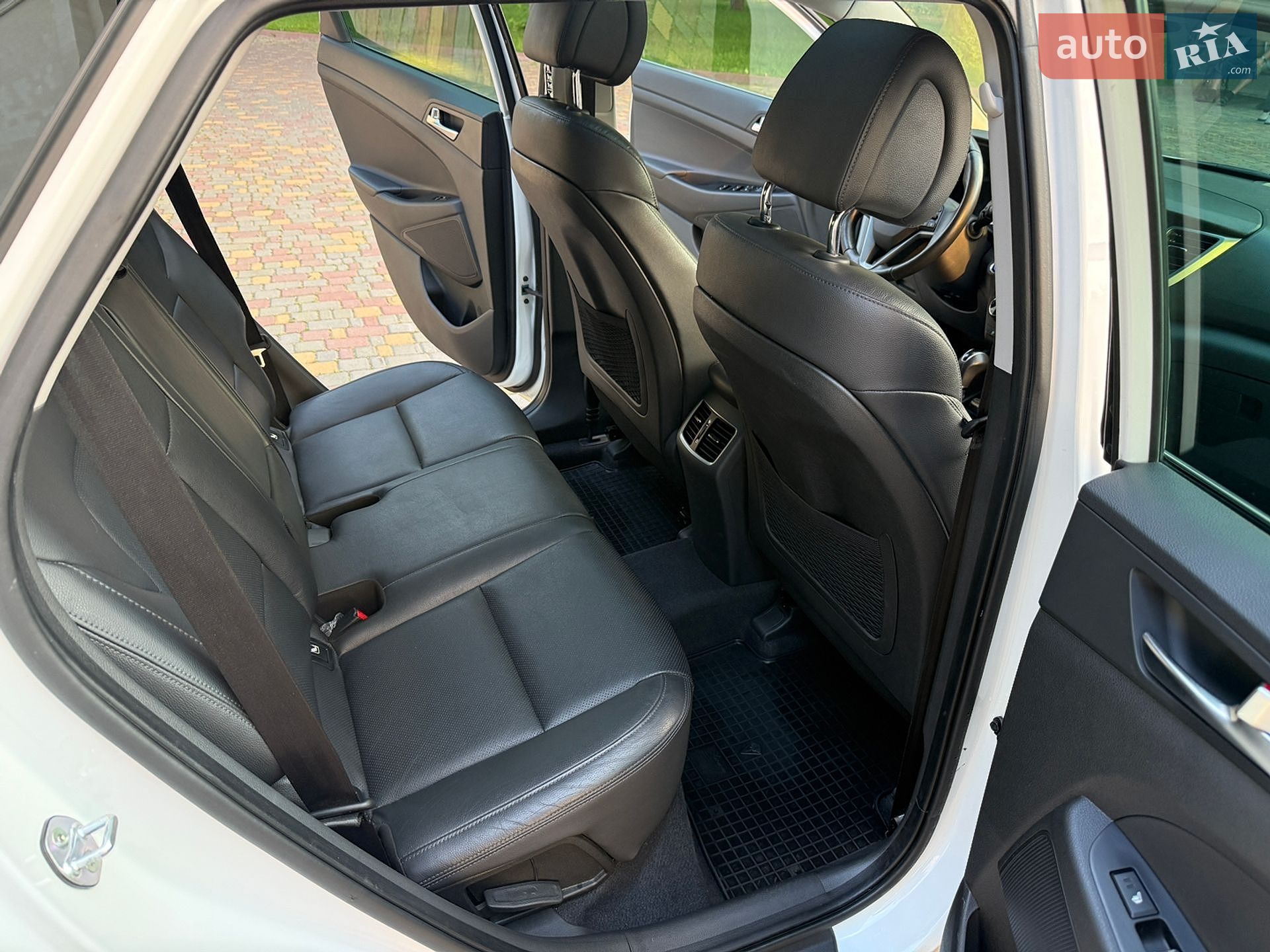 Hyundai Tucson 2017 VIN TMAJ381ADHJ393183 фото оголошення 43 з 60