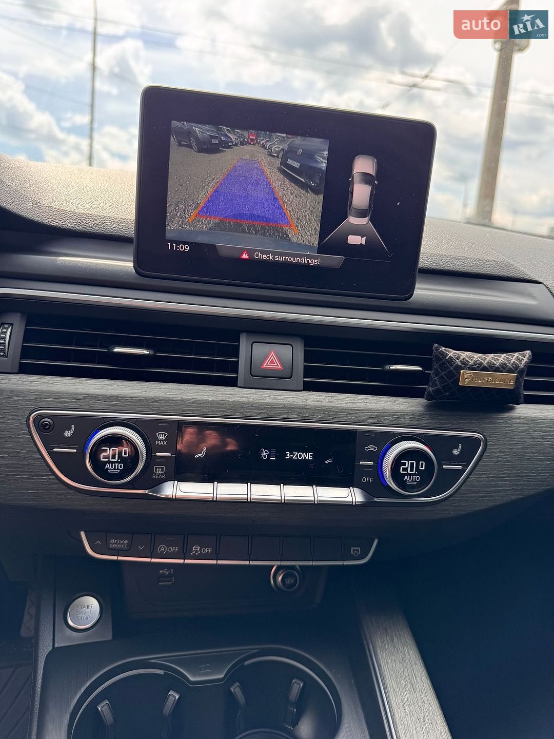 Audi A4 2019 VIN WAUGMAF45KA065763 фото оголошення 15 з 26