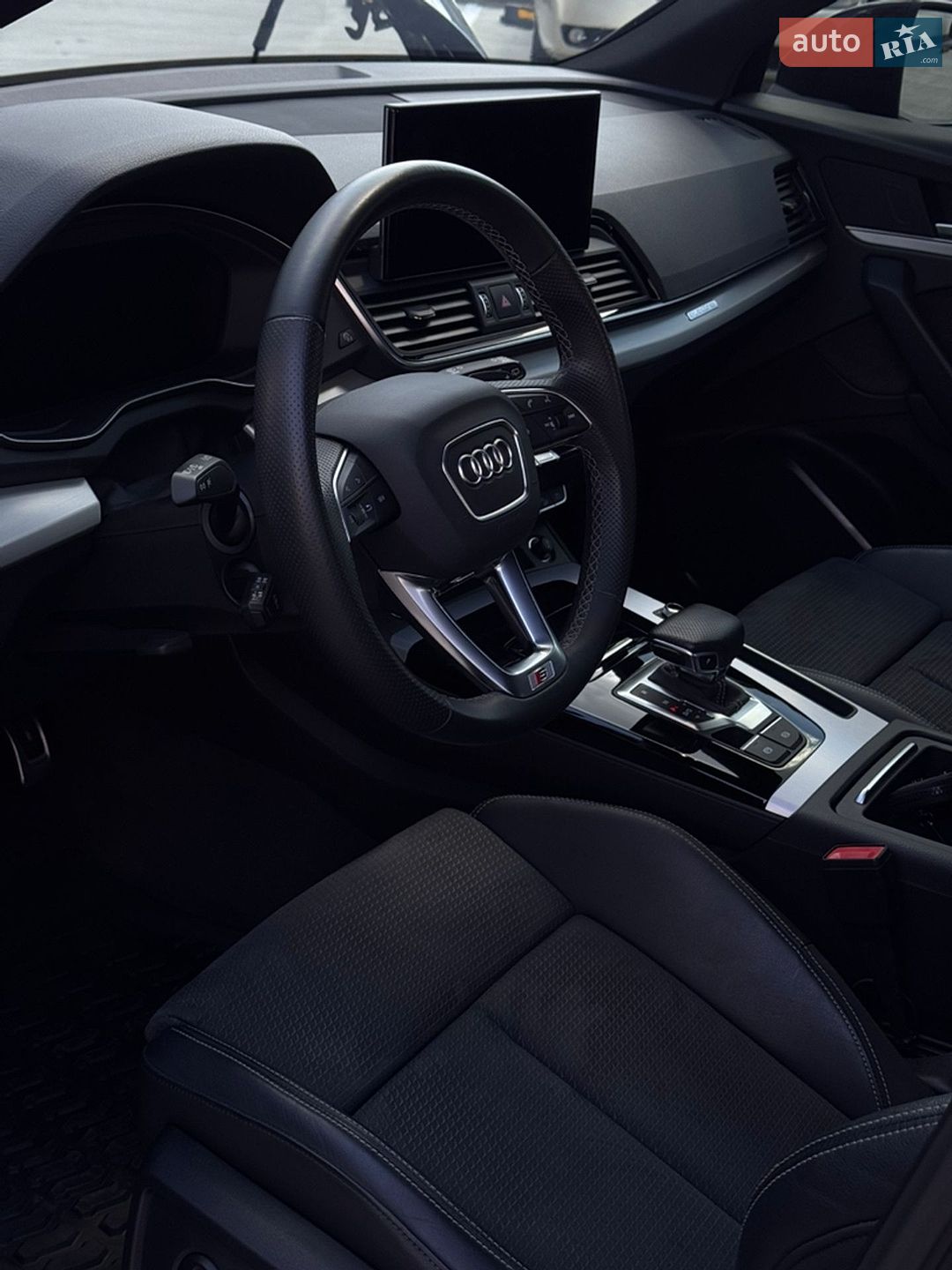 Audi Q5 2022 VIN WAUZZZFY1N2030907 фото оголошення 11 з 22