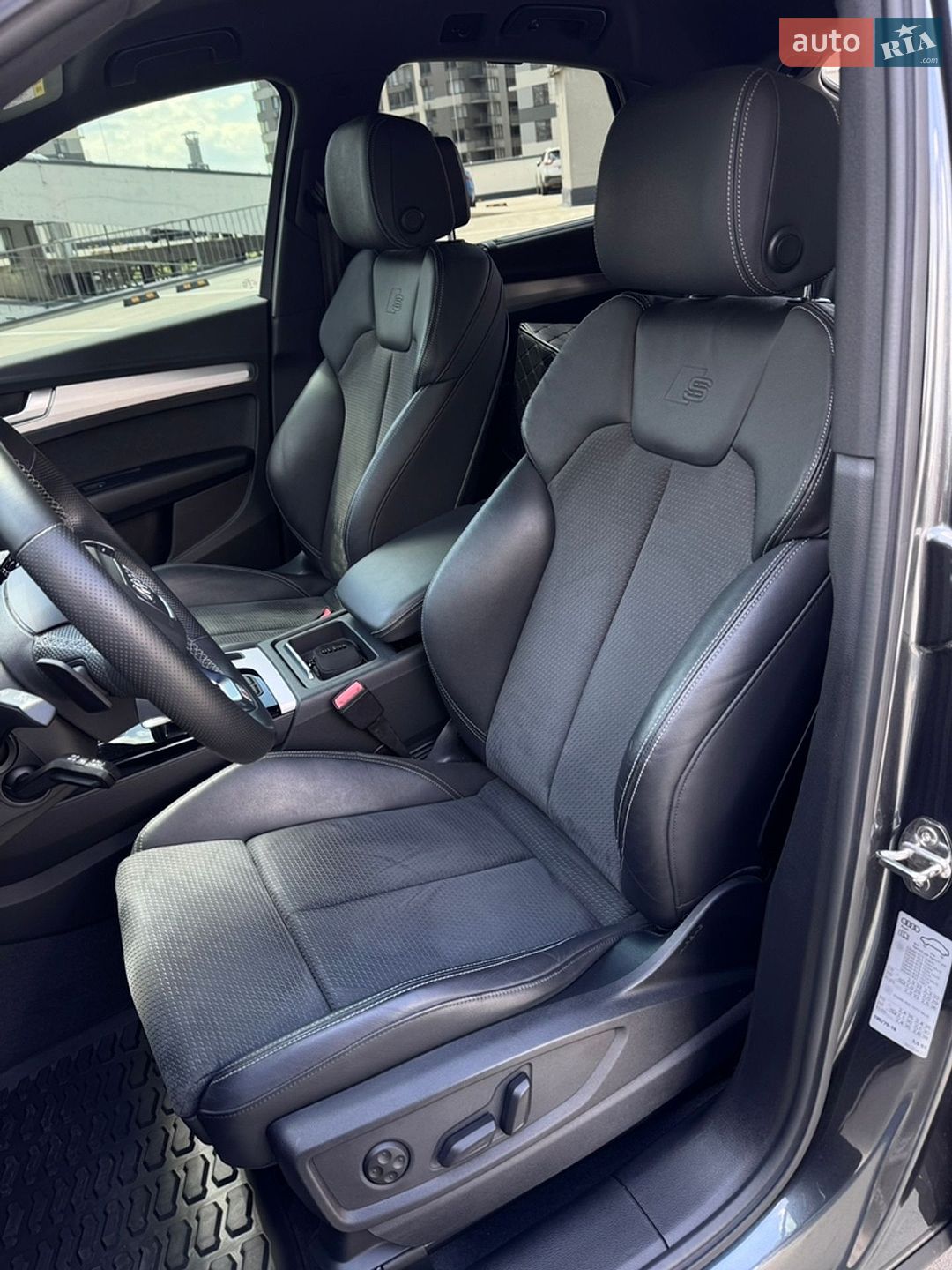 Audi Q5 2022 VIN WAUZZZFY1N2030907 фото оголошення 14 з 22