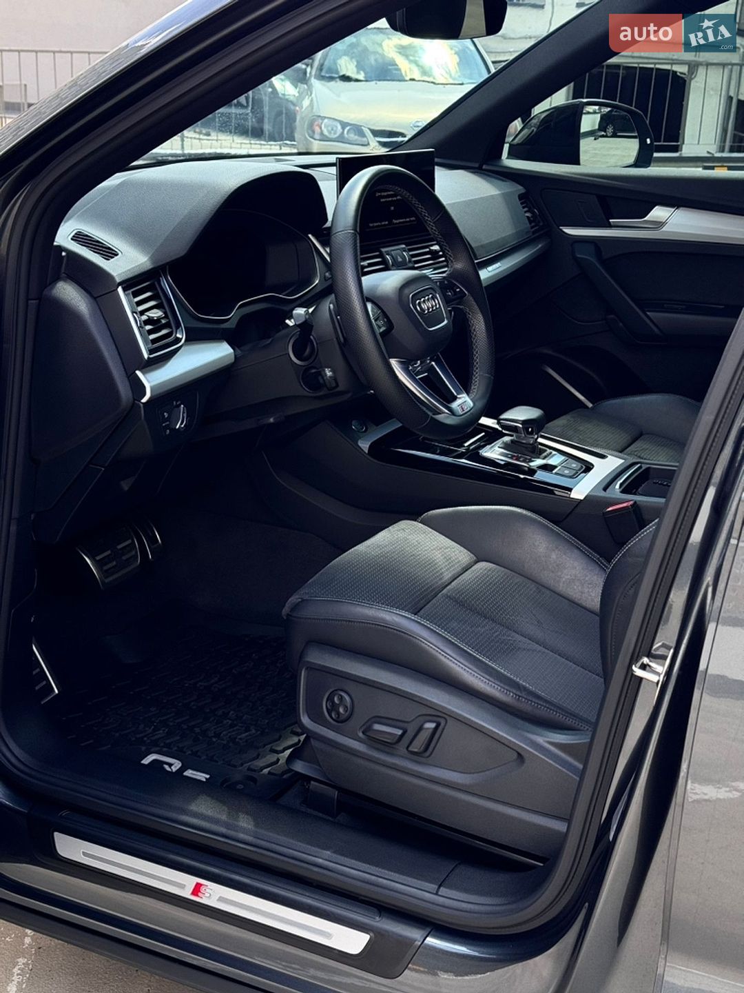 Audi Q5 2022 VIN WAUZZZFY1N2030907 фото оголошення 16 з 22