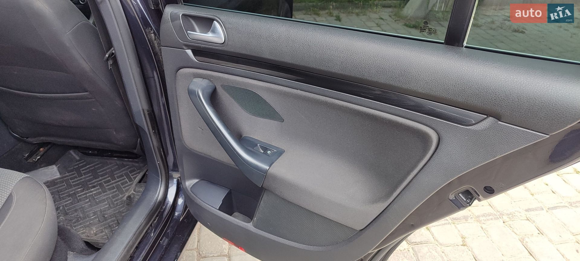 Volkswagen Golf 2010 VIN WVWZZZ1KZAM695601 фото оголошення 12 з 18