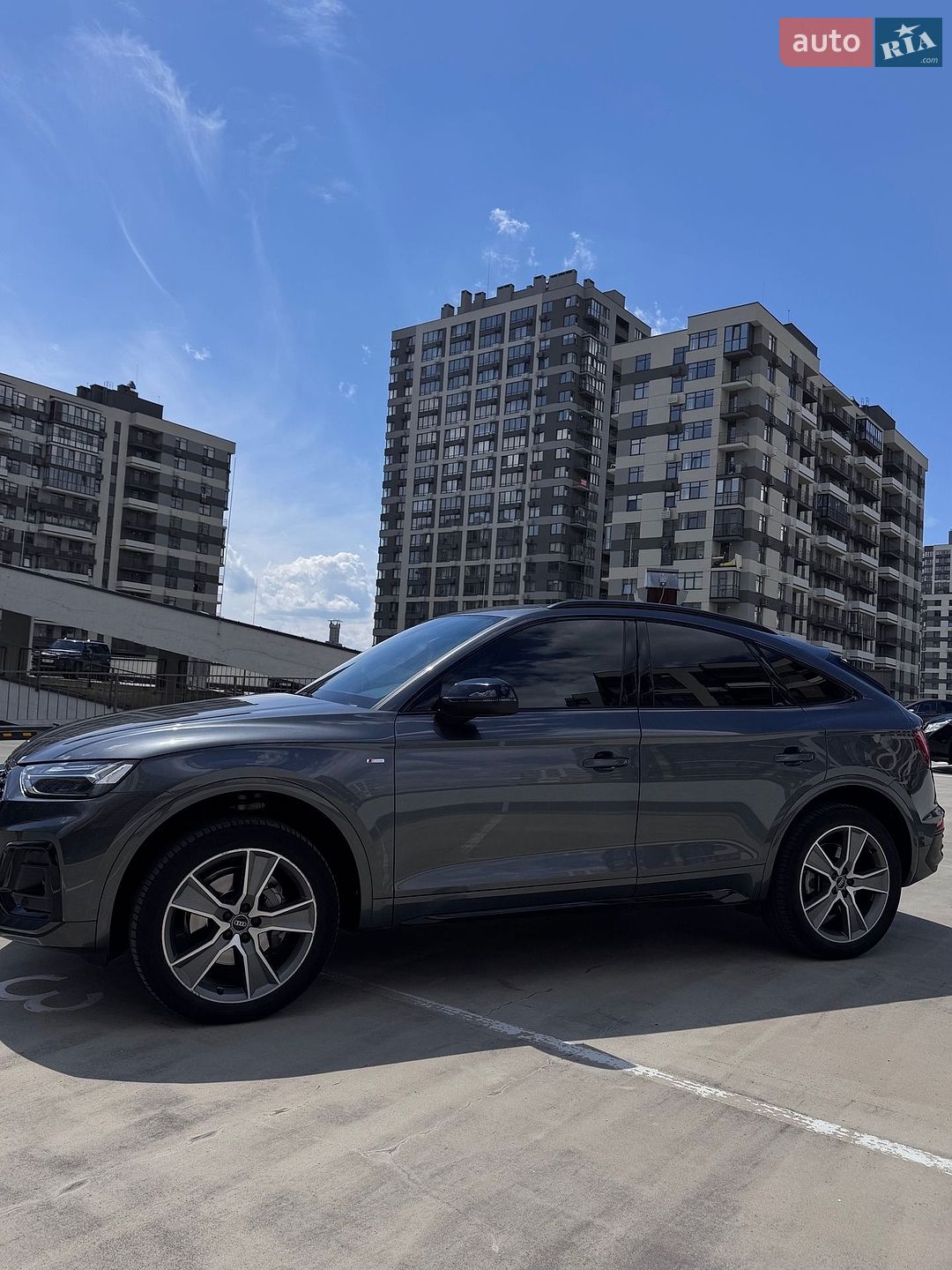 Audi Q5 2022 VIN WAUZZZFY1N2030907 фото оголошення 18 з 22