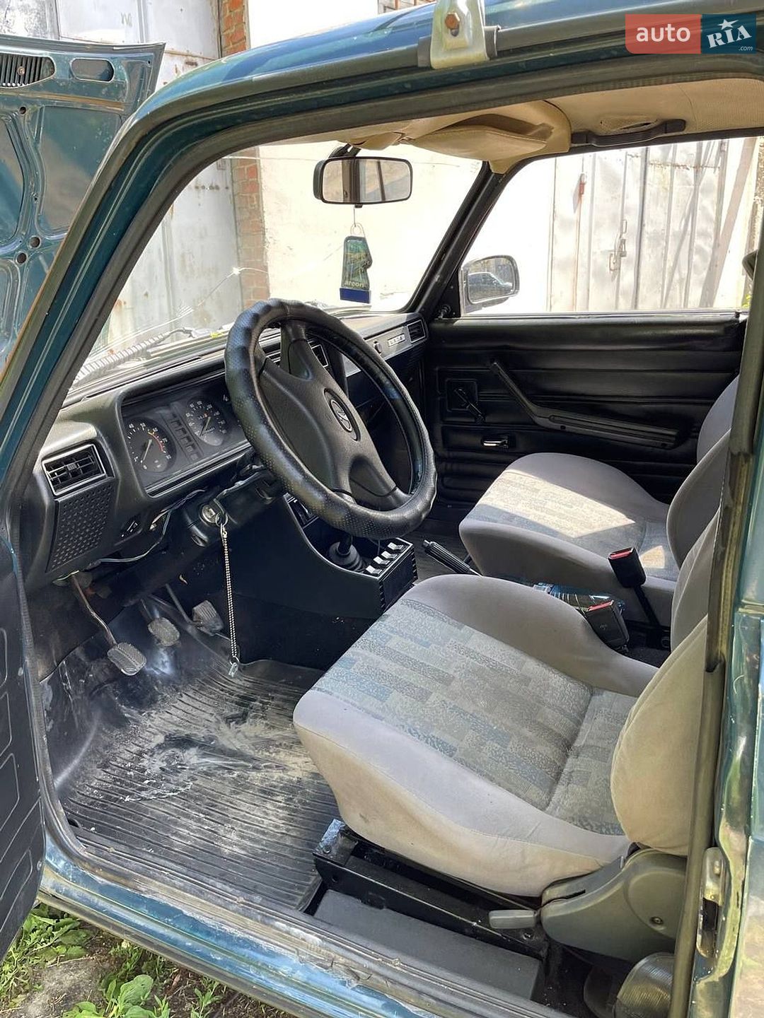 ВАЗ / Lada 2104 1999 VIN XTA210430Y0755691 фото оголошення 9 з 19