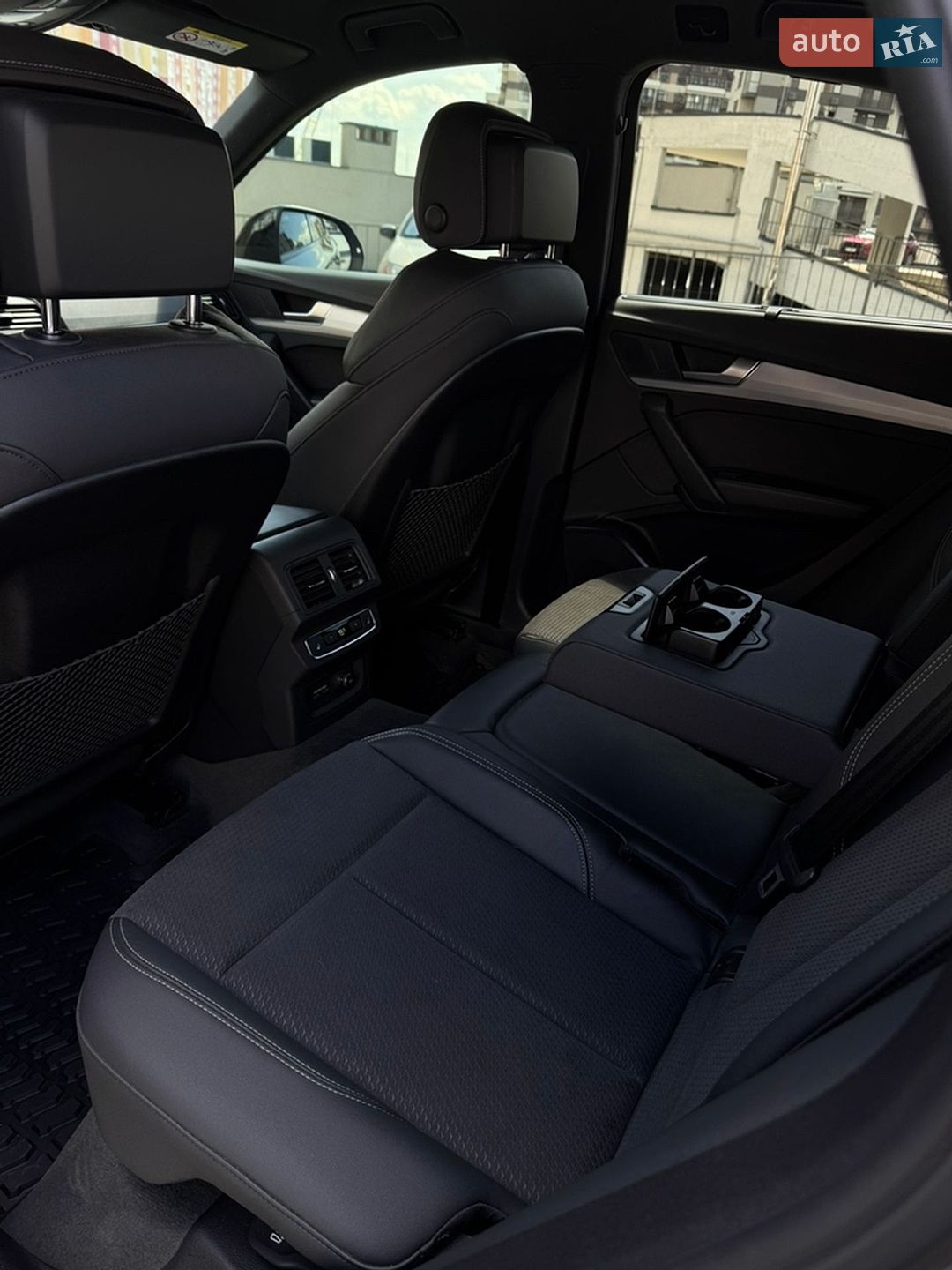 Audi Q5 2022 VIN WAUZZZFY1N2030907 фото оголошення 8 з 22