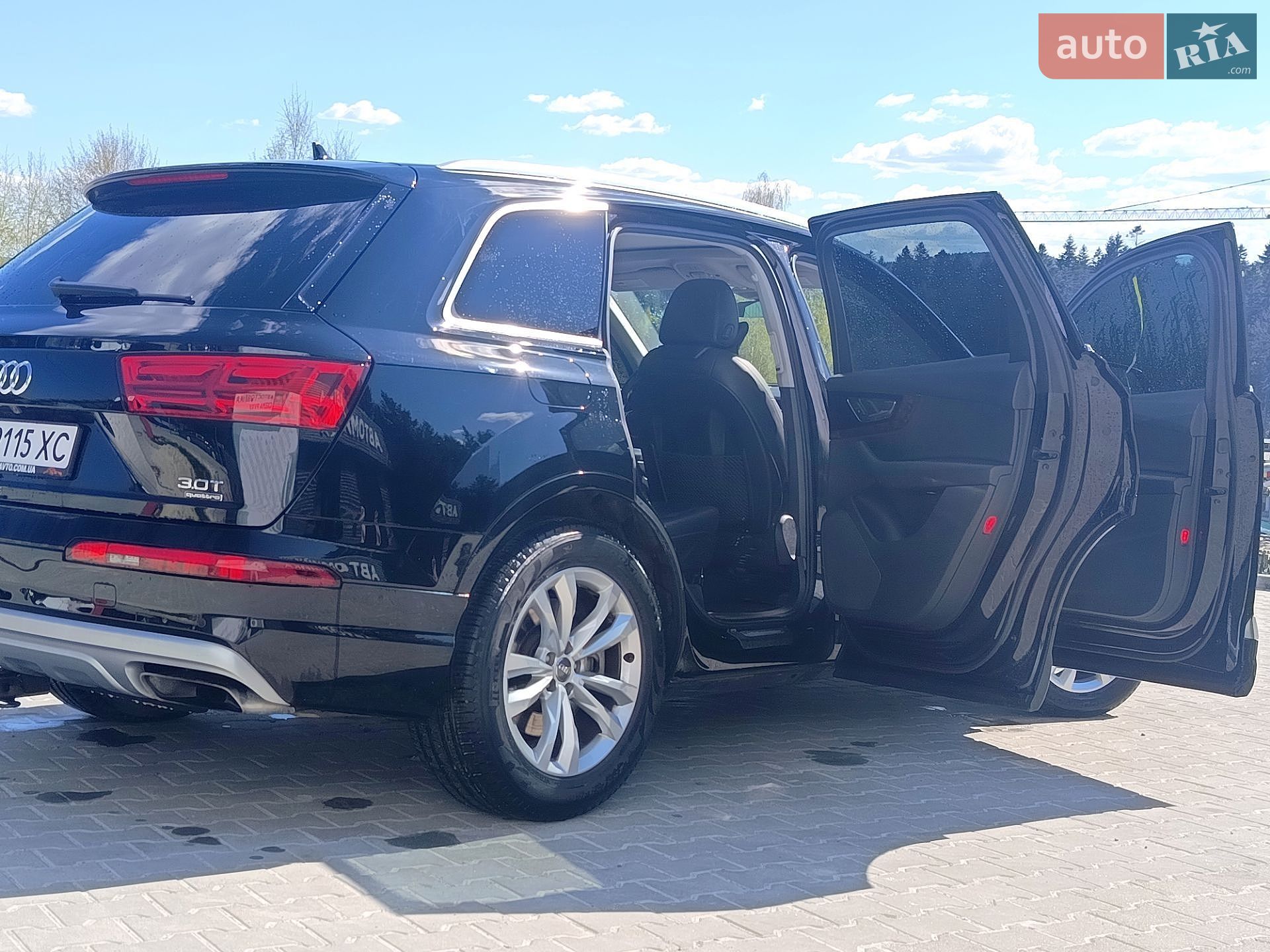 Audi Q7 2017 VIN WA1LAAF79HD043707 фото оголошення 5 з 13