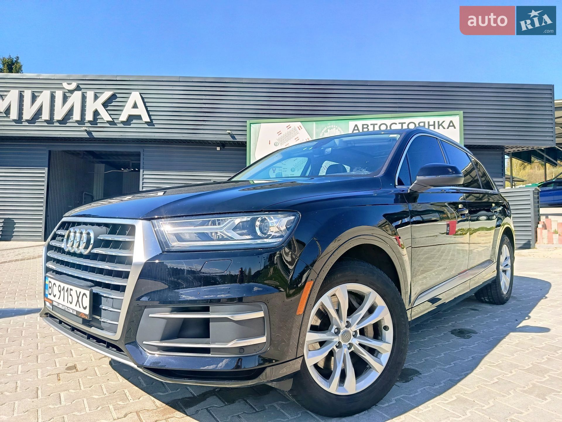 Audi Q7 2017 VIN WA1LAAF79HD043707 фото оголошення 3 з 13