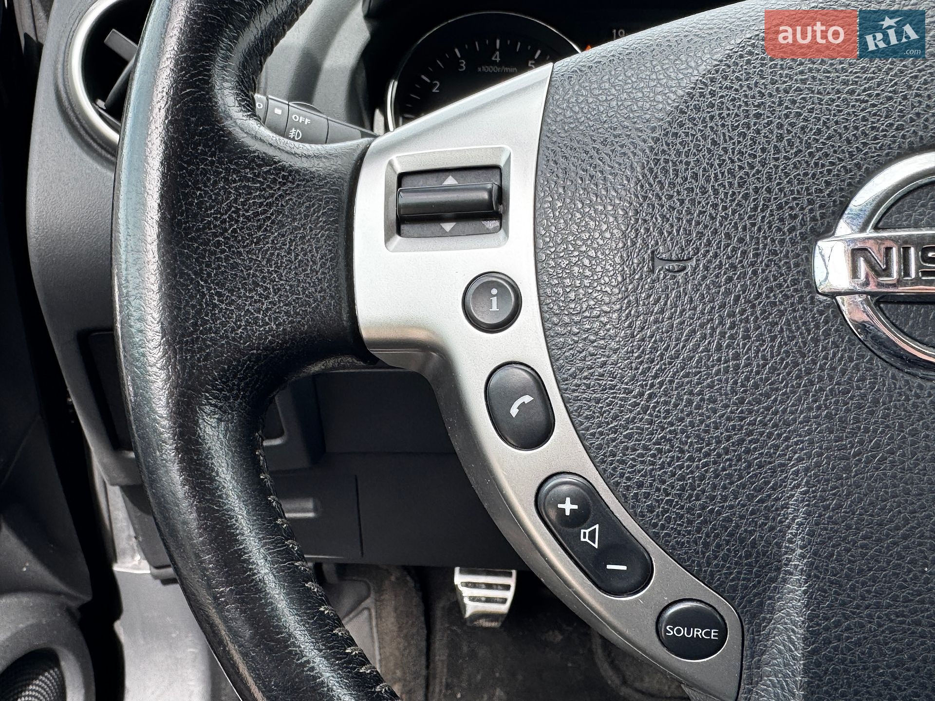 Nissan Qashqai 2011 VIN SJNFAAJ10U2178622 фото оголошення 27 з 56