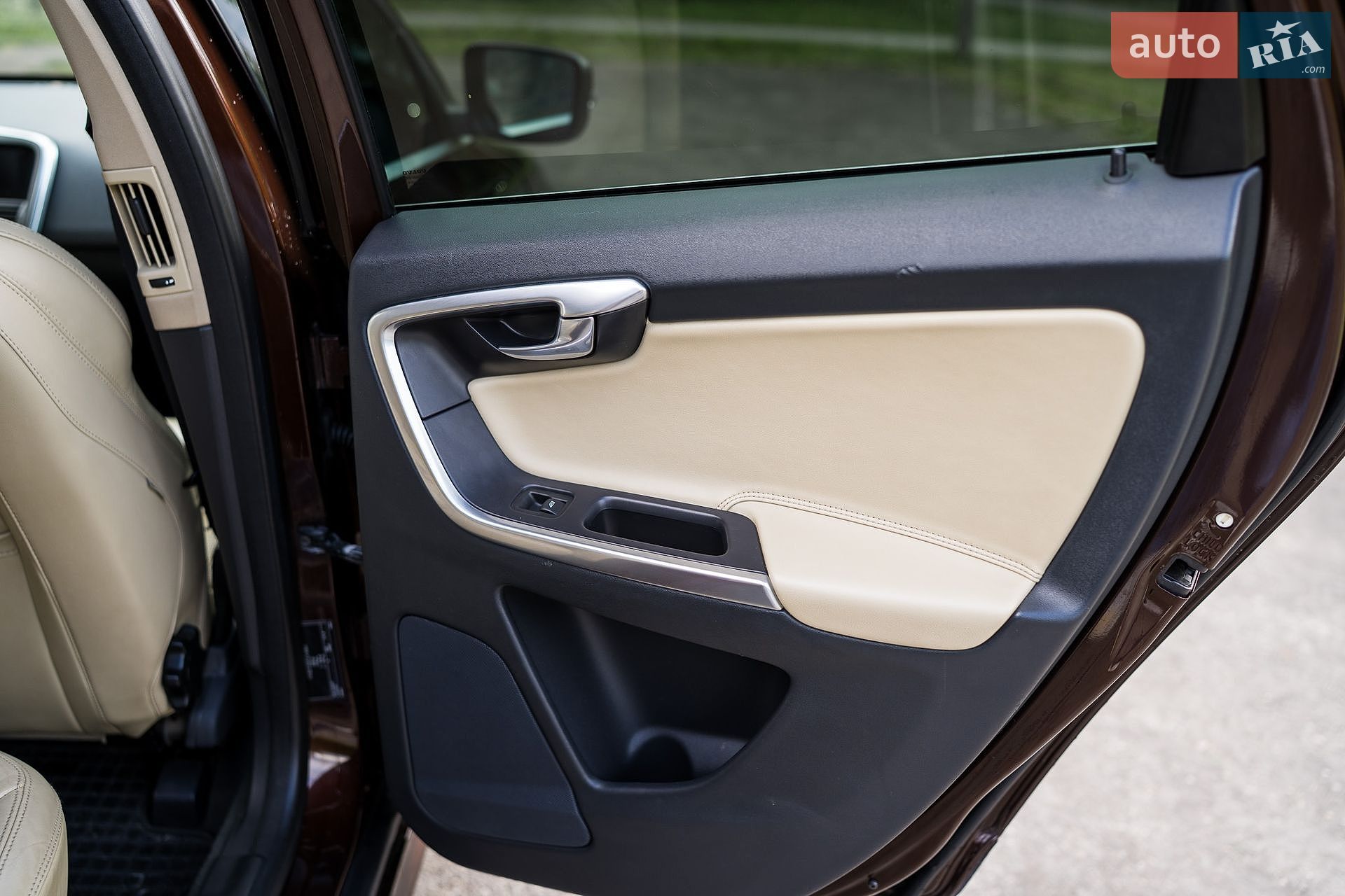 Volvo Xc60 2014 VIN YV1DZ73CDE2579905 фото оголошення 38 з 62