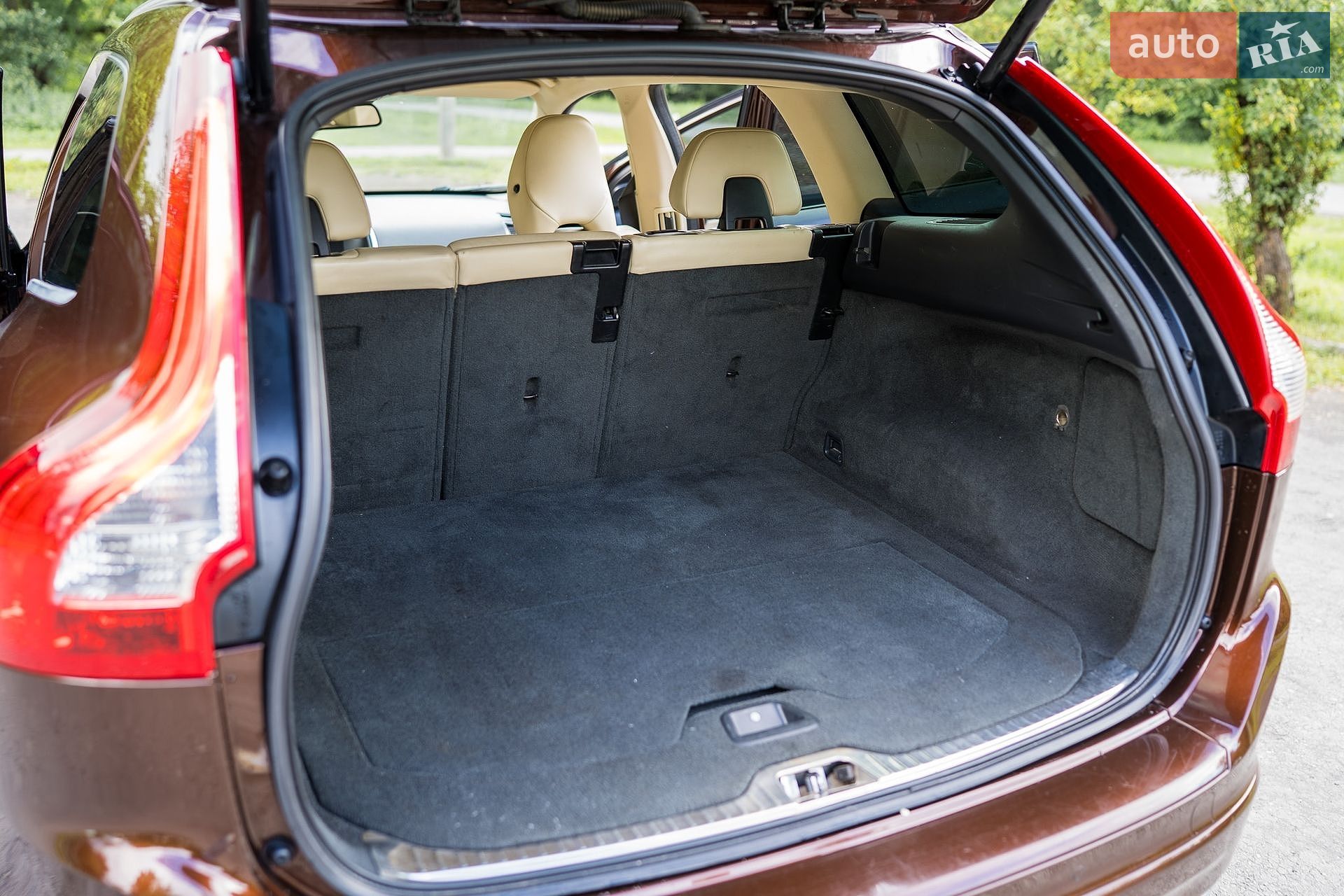 Volvo Xc60 2014 VIN YV1DZ73CDE2579905 фото оголошення 43 з 62