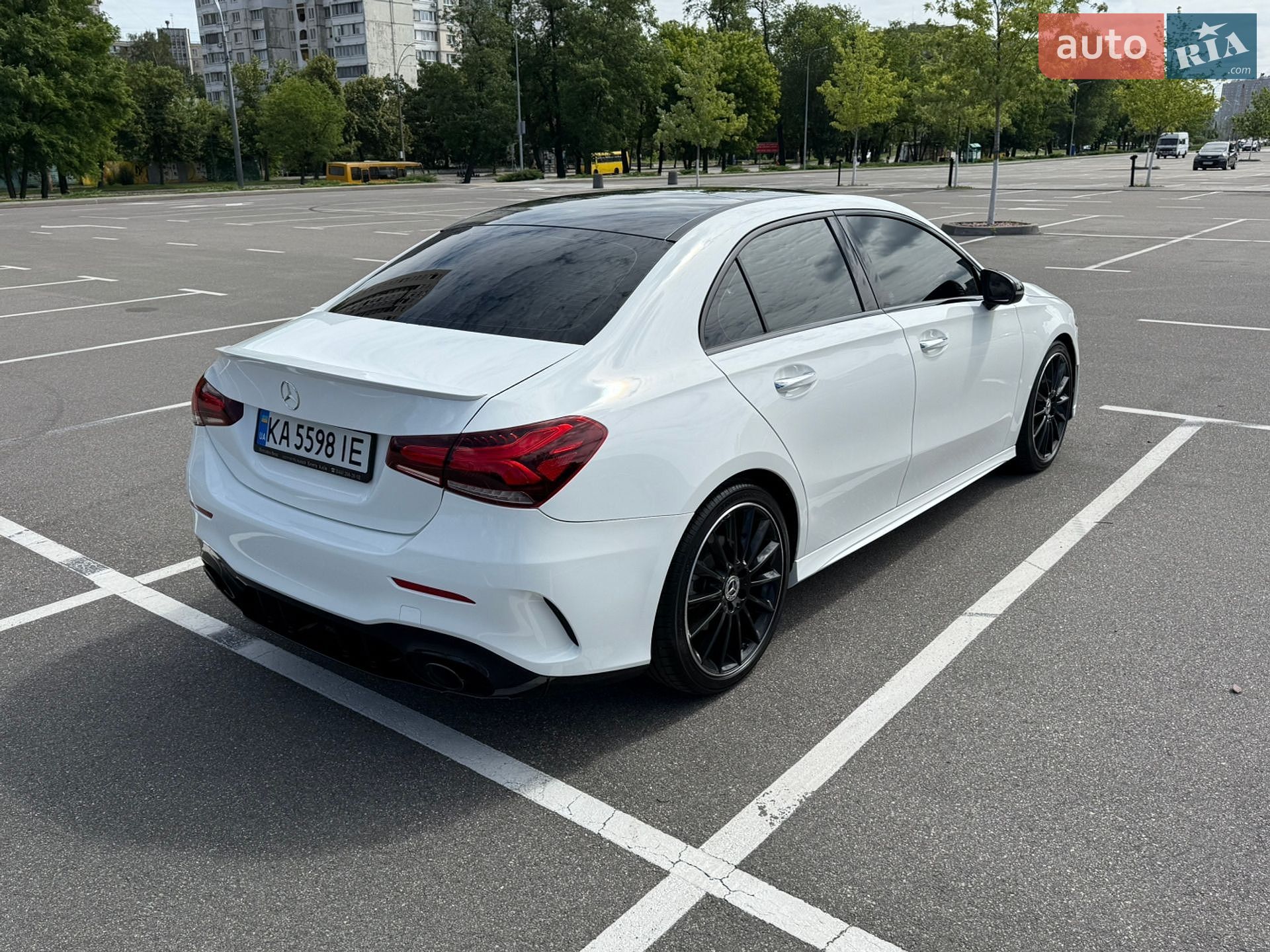 Mercedes-Benz A-Class 2018 VIN WDD3G4EB5KW006201 фото оголошення 7 з 49