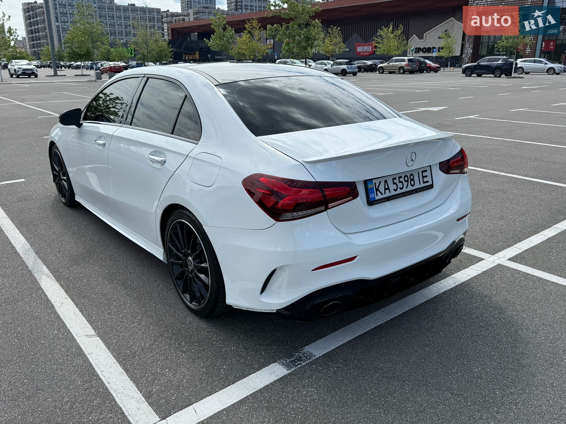 Mercedes-Benz A-Class 2018 VIN WDD3G4EB5KW006201 фото оголошення 10 з 49
