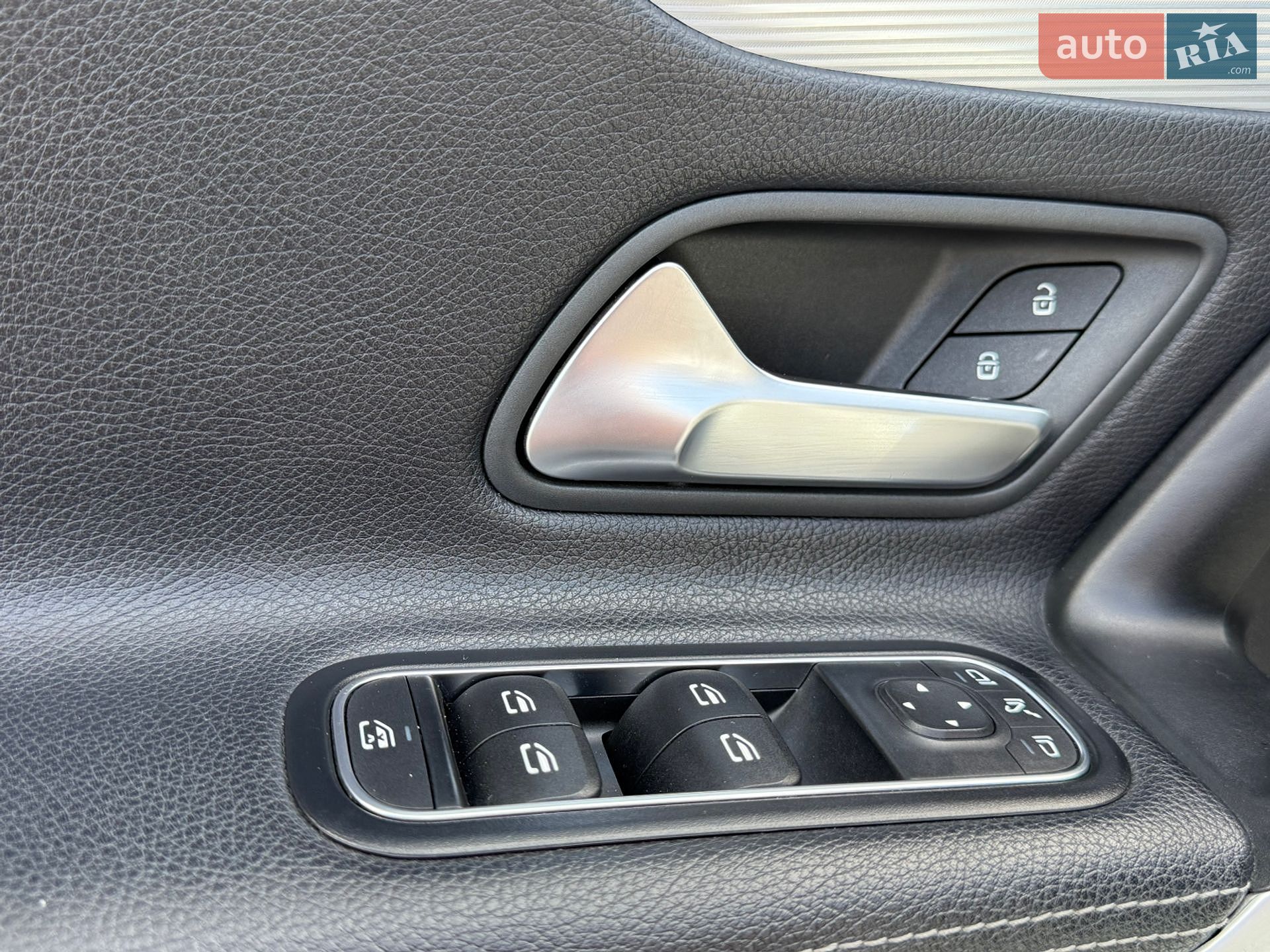 Mercedes-Benz A-Class 2018 VIN WDD3G4EB5KW006201 фото оголошення 20 з 49
