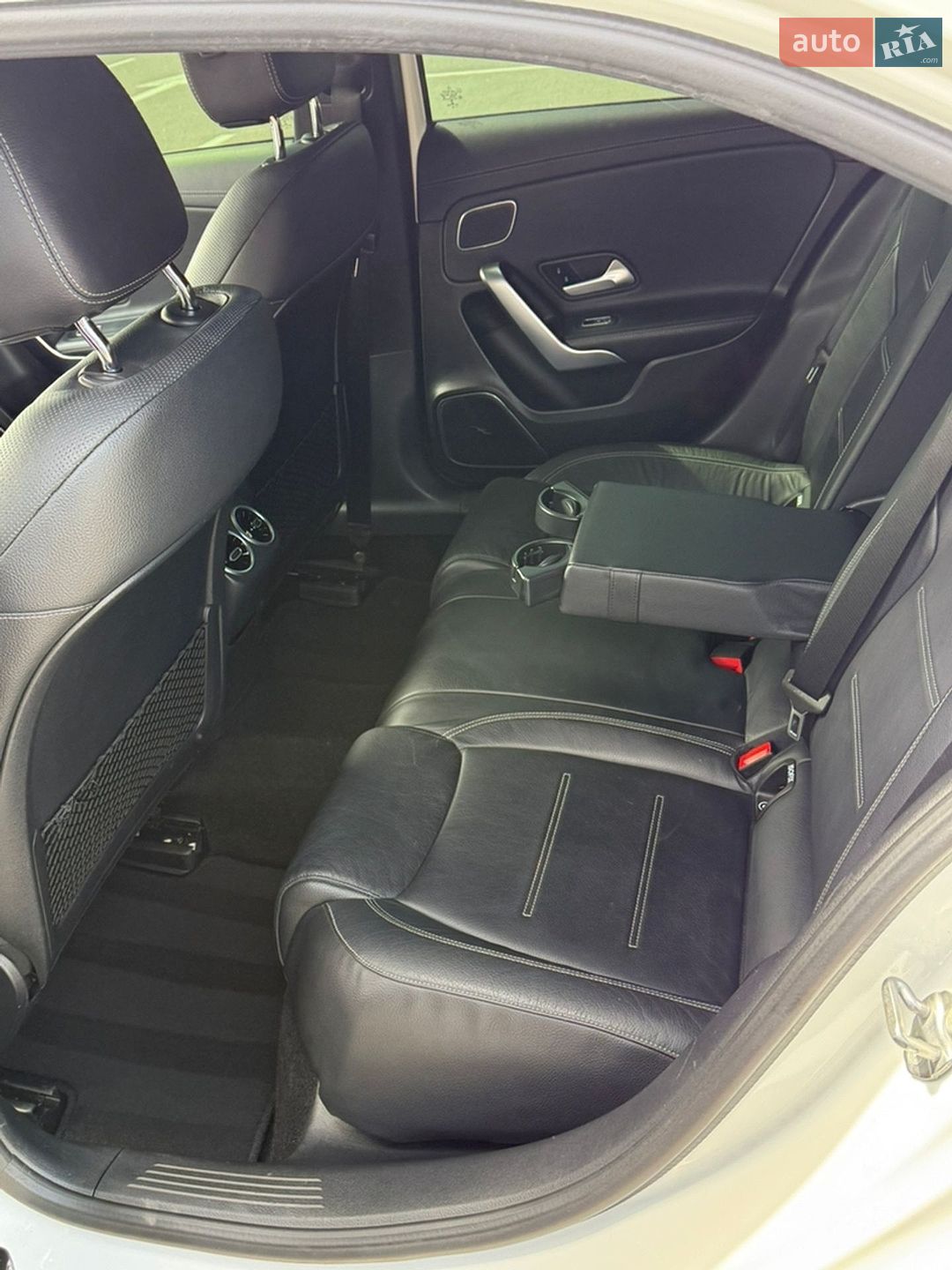 Mercedes-Benz A-Class 2018 VIN WDD3G4EB5KW006201 фото оголошення 26 з 49