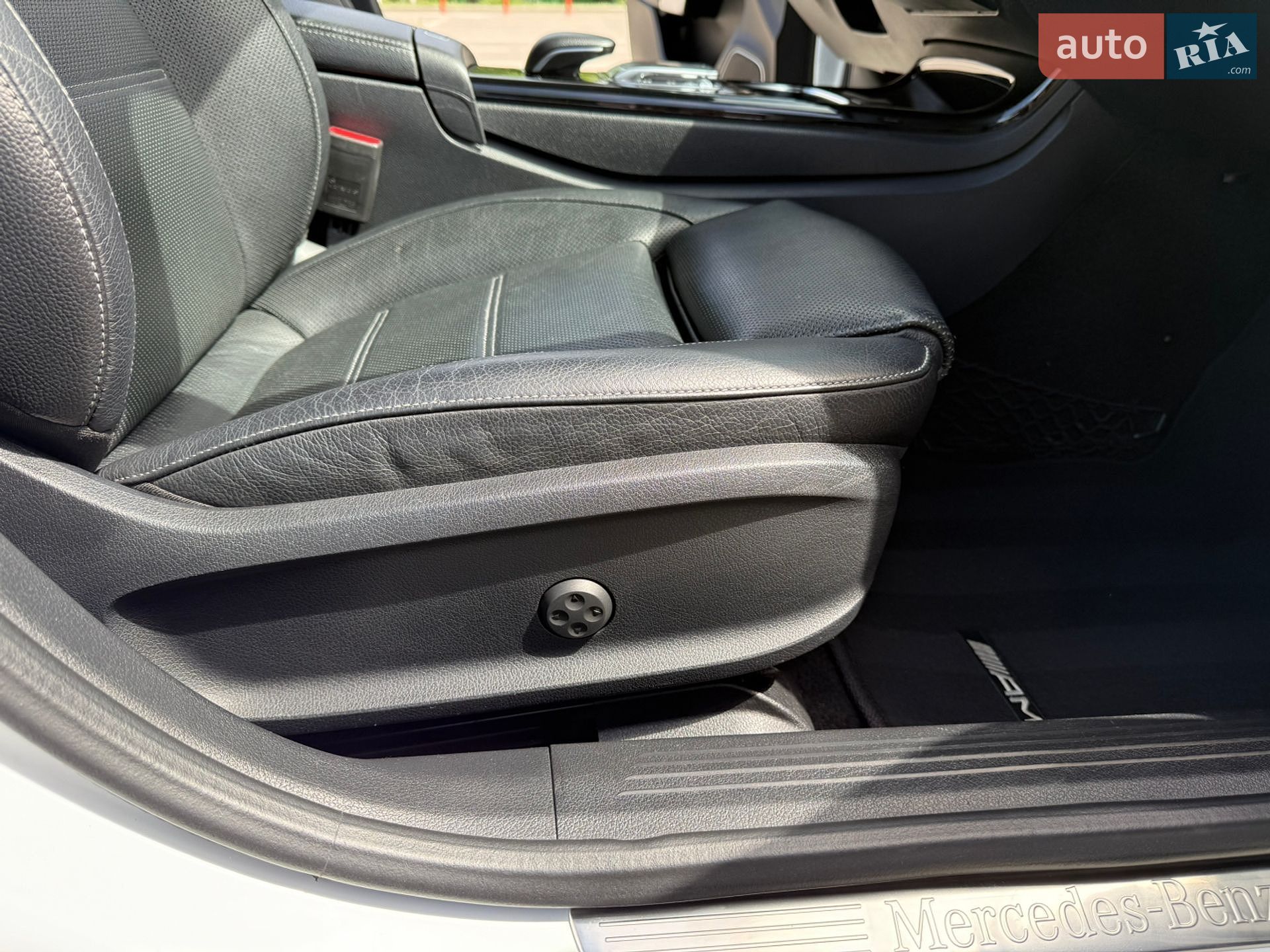 Mercedes-Benz A-Class 2018 VIN WDD3G4EB5KW006201 фото оголошення 33 з 49