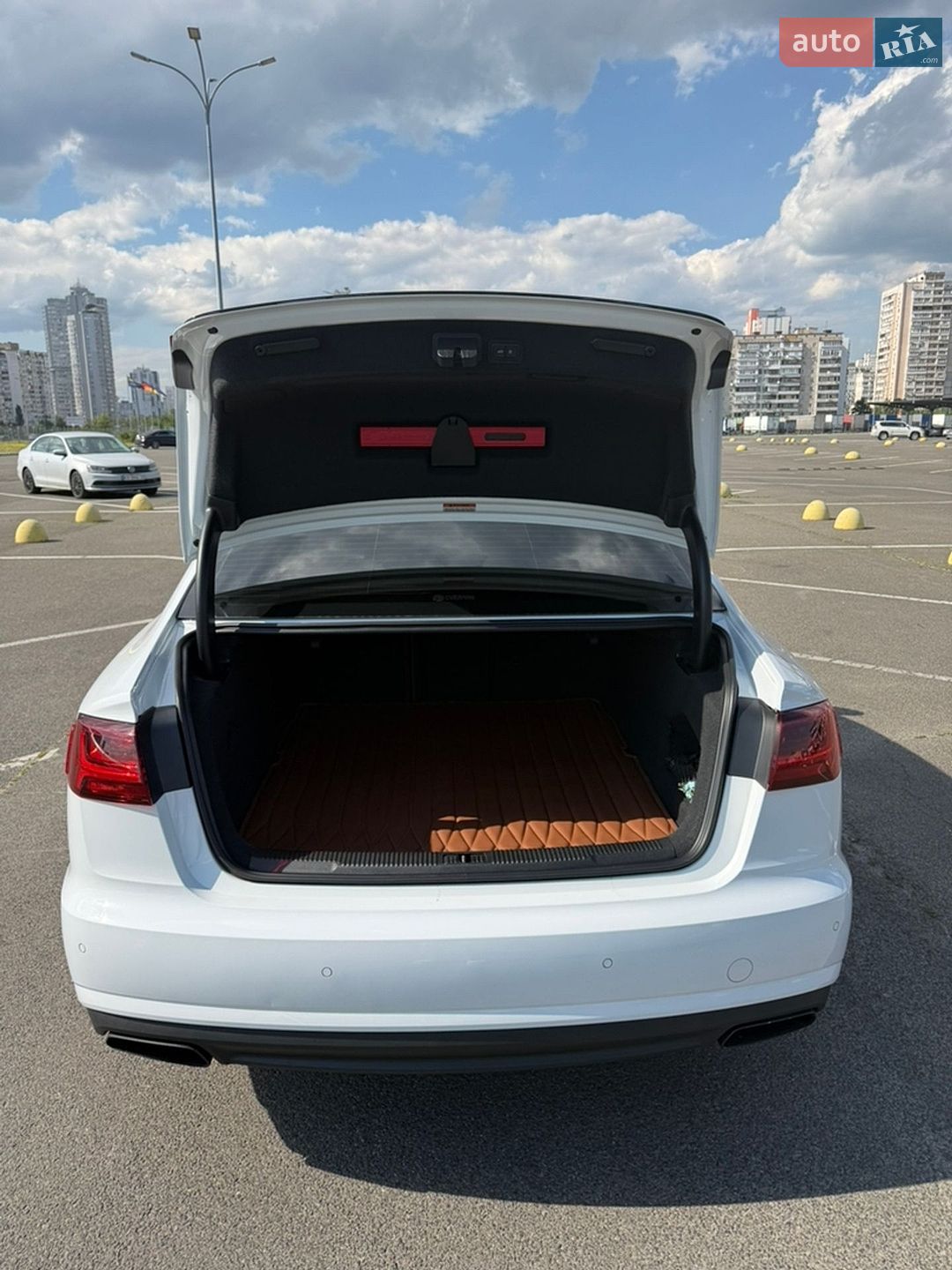 Audi A6 2015 VIN WAUZZZ4G3GN068599 фото оголошення 8 з 32