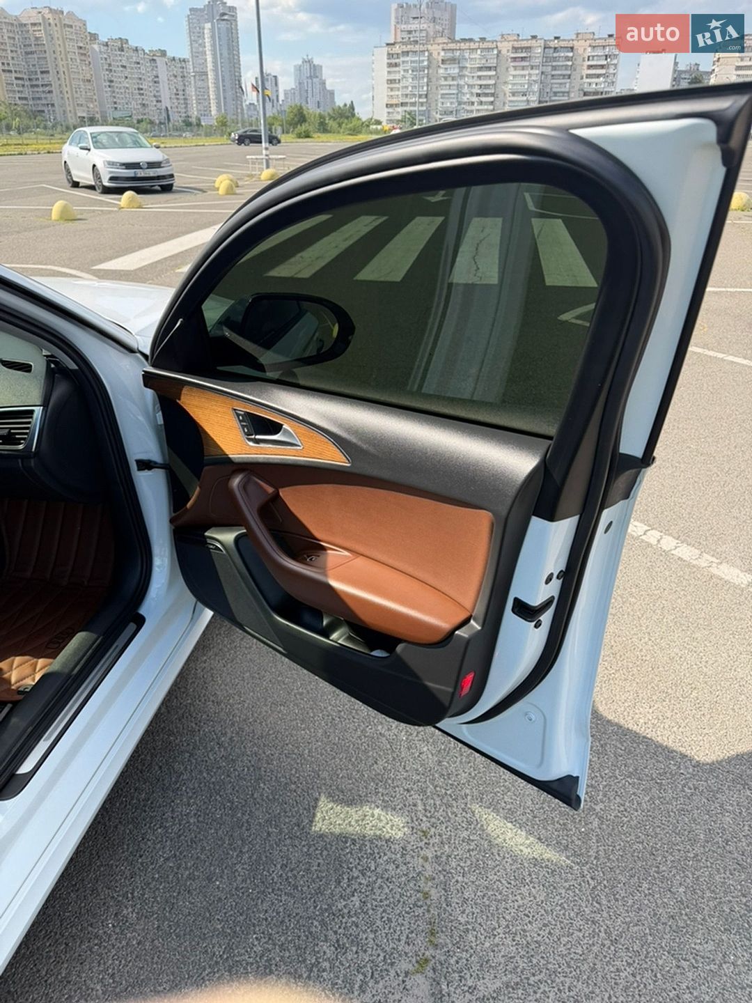 Audi A6 2015 VIN WAUZZZ4G3GN068599 фото оголошення 24 з 32