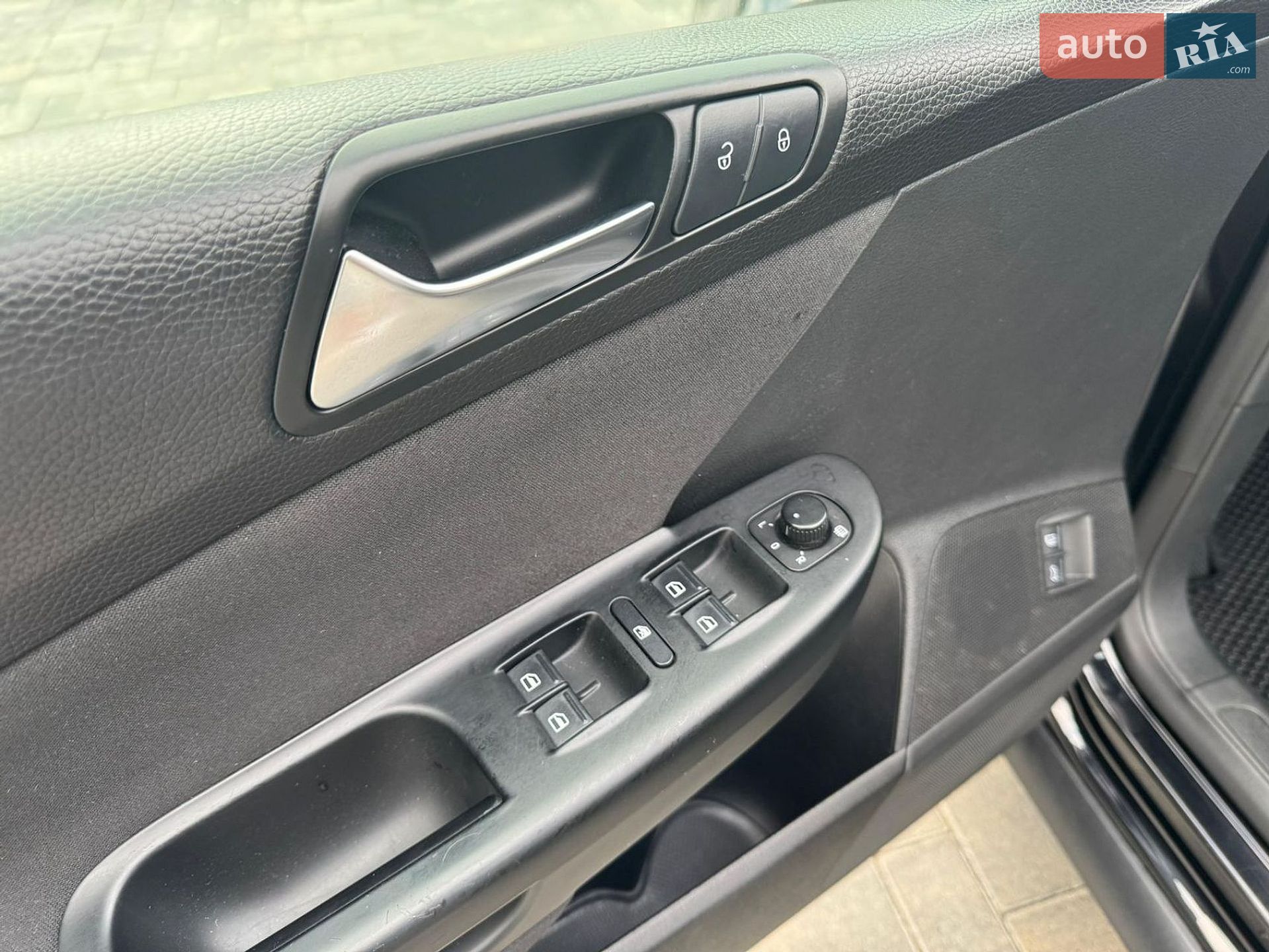 Volkswagen Passat 2010 VIN WVWZZZ3CZAE099294 фото оголошення 15 з 33