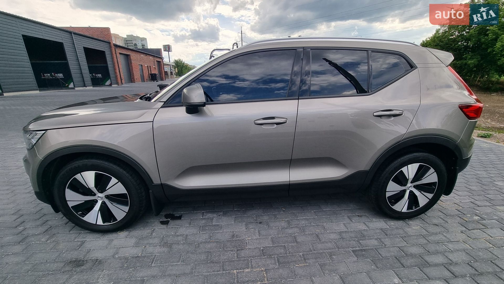 Volvo XC40 2020 VIN YV1XZ72VCM2438187 фото оголошення 8 з 71