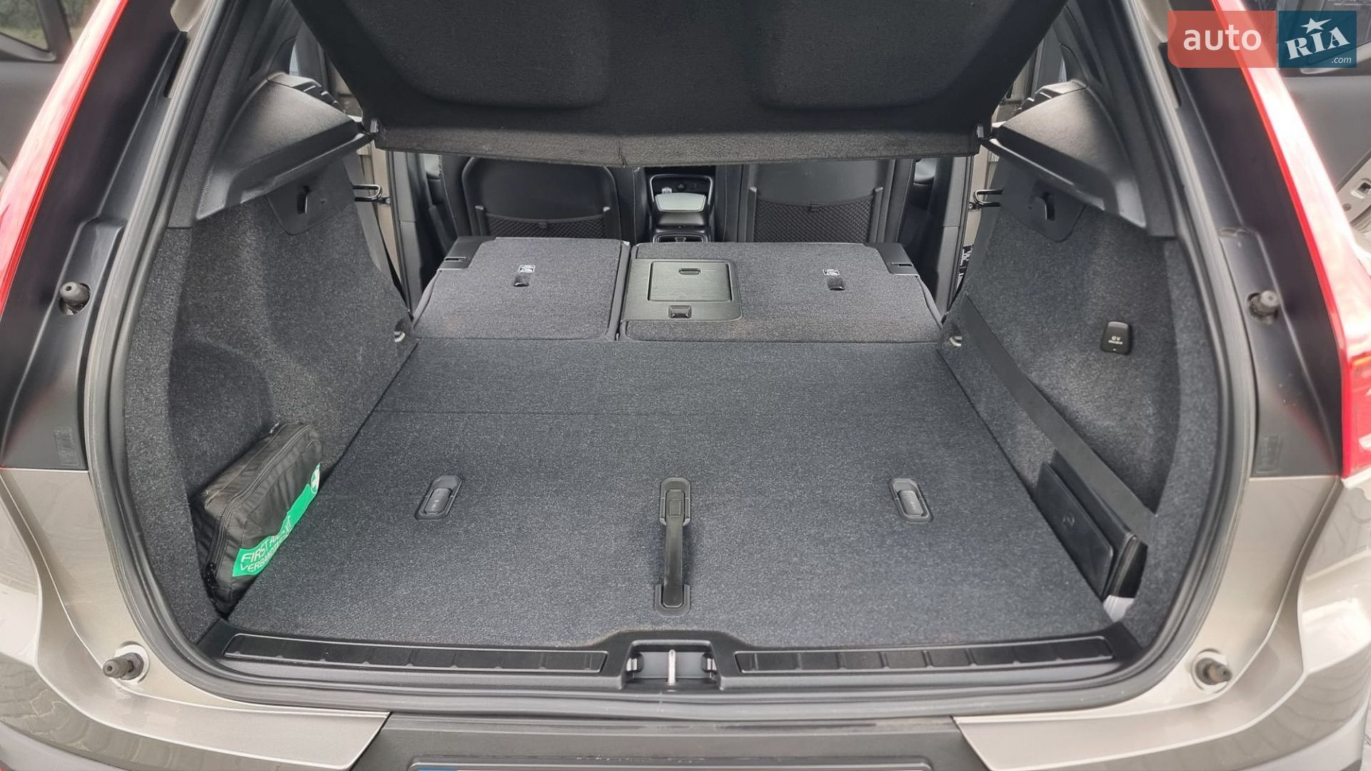 Volvo XC40 2020 VIN YV1XZ72VCM2438187 фото оголошення 25 з 71