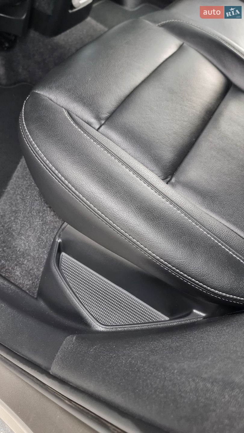 Volvo XC40 2020 VIN YV1XZ72VCM2438187 фото оголошення 33 з 71
