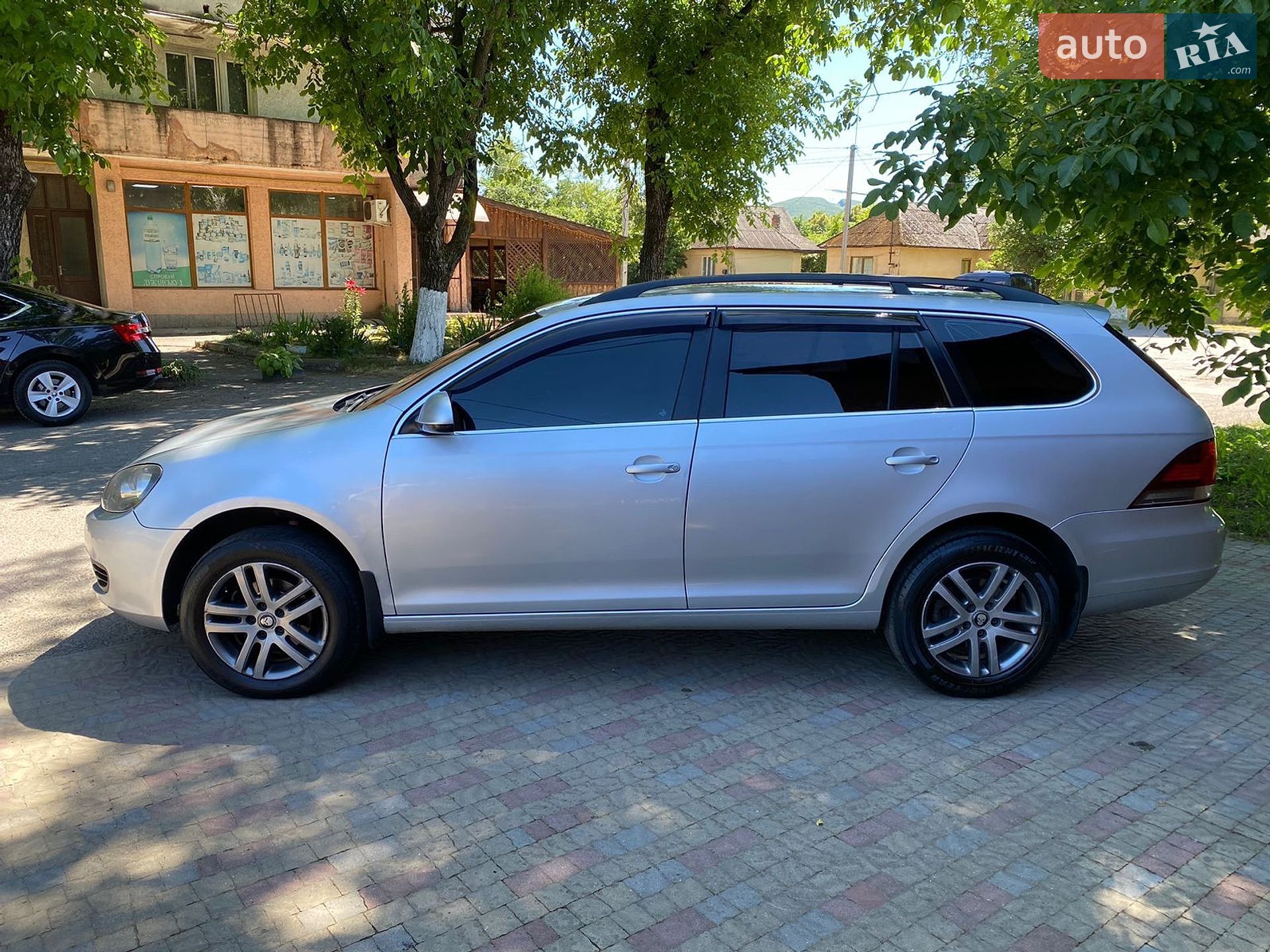 Volkswagen Golf 2010 VIN WVWZZZ1KZAM651375 фото оголошення 2 з 18