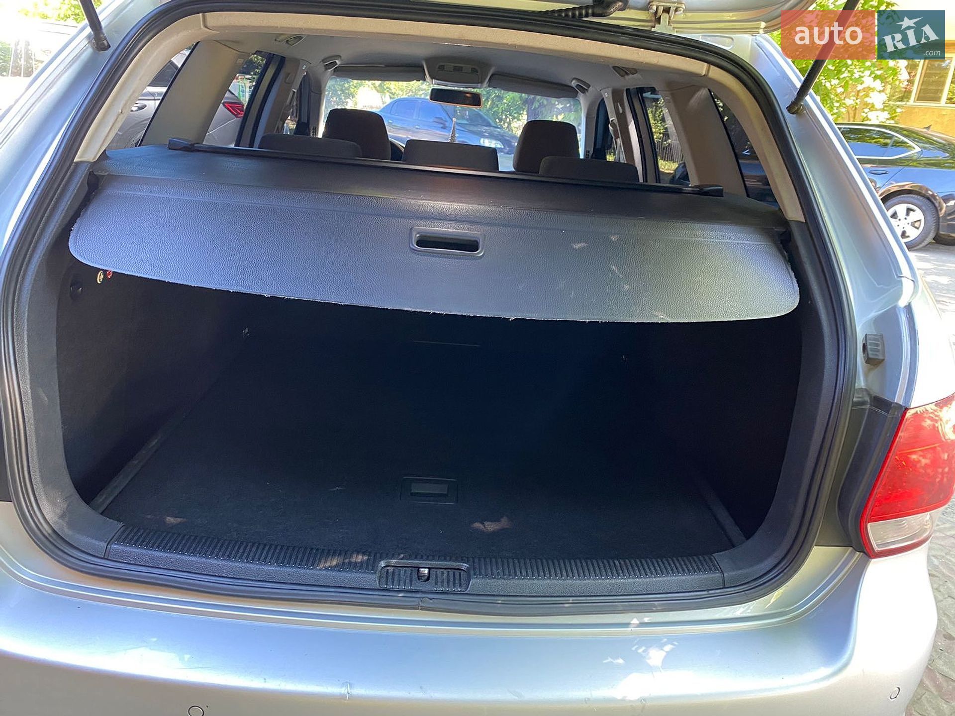 Volkswagen Golf 2010 VIN WVWZZZ1KZAM651375 фото оголошення 12 з 18