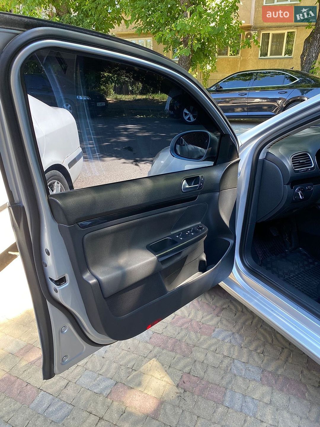 Volkswagen Golf 2010 VIN WVWZZZ1KZAM651375 фото оголошення 15 з 18