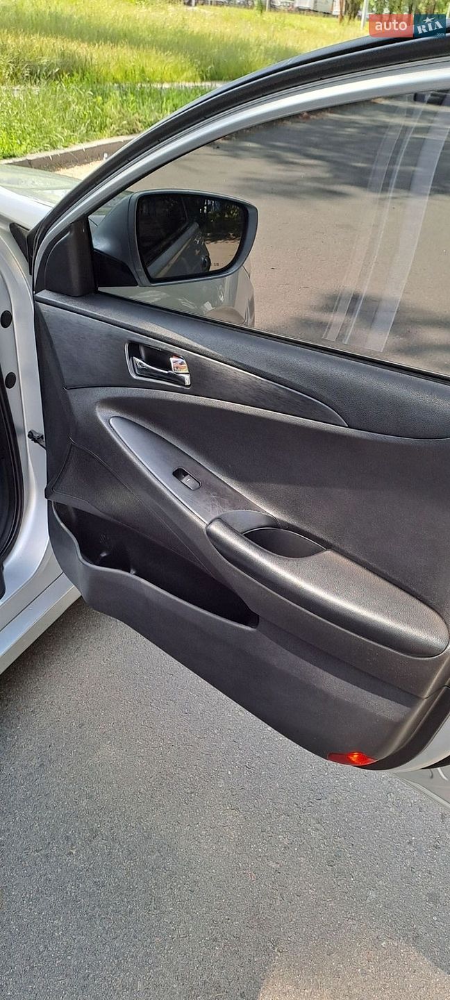 Hyundai Sonata 2012 VIN KMHEC41LBDA508764 фото оголошення 29 з 61