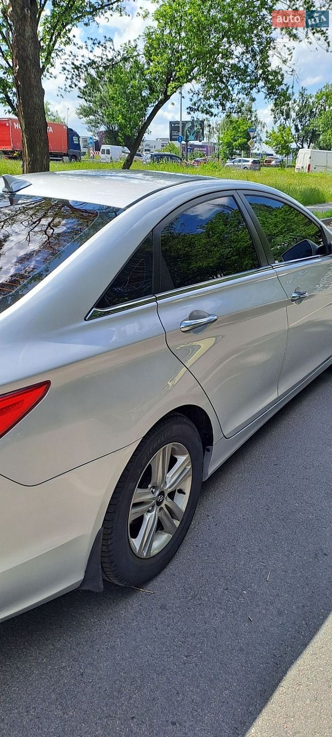 Hyundai Sonata 2012 VIN KMHEC41LBDA508764 фото оголошення 24 з 61
