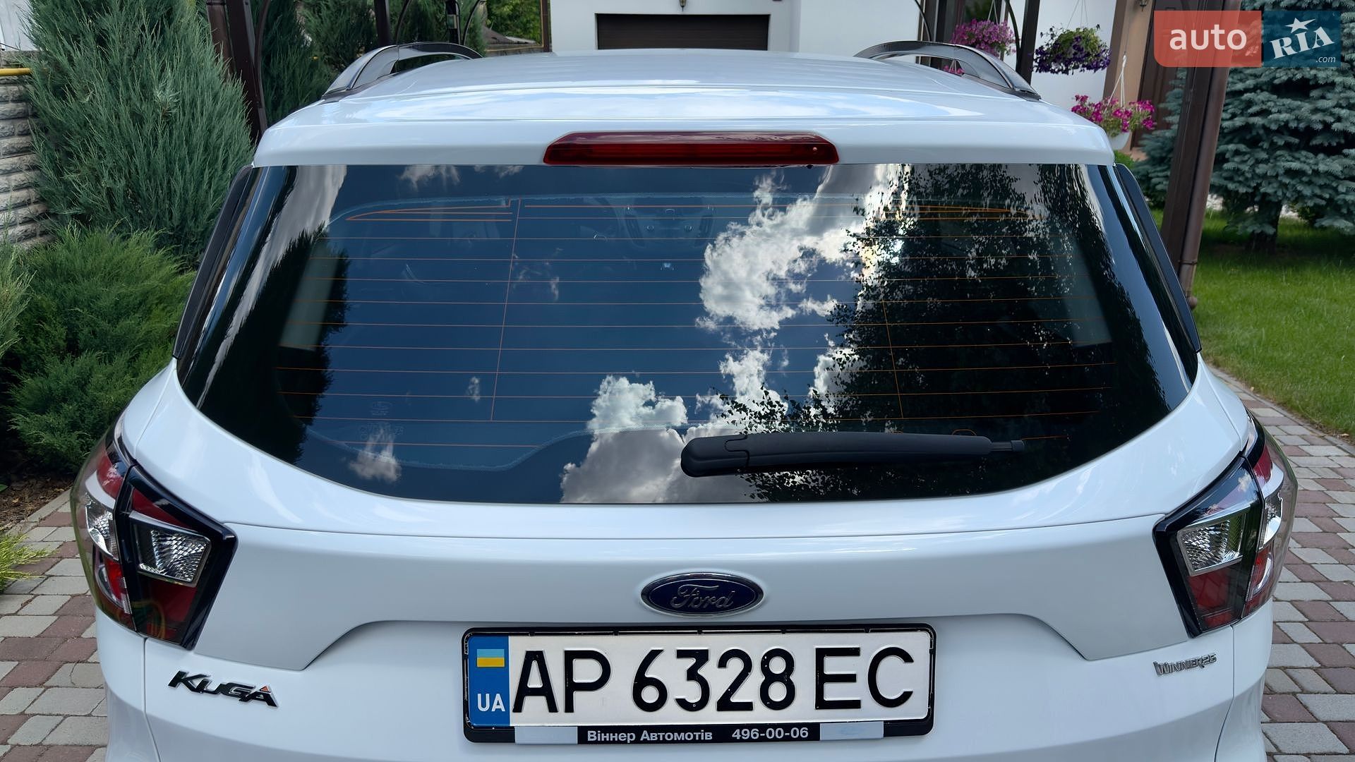 Ford Kuga 2017 VIN WF0AXXWPMAHD61802 фото оголошення 4 з 54