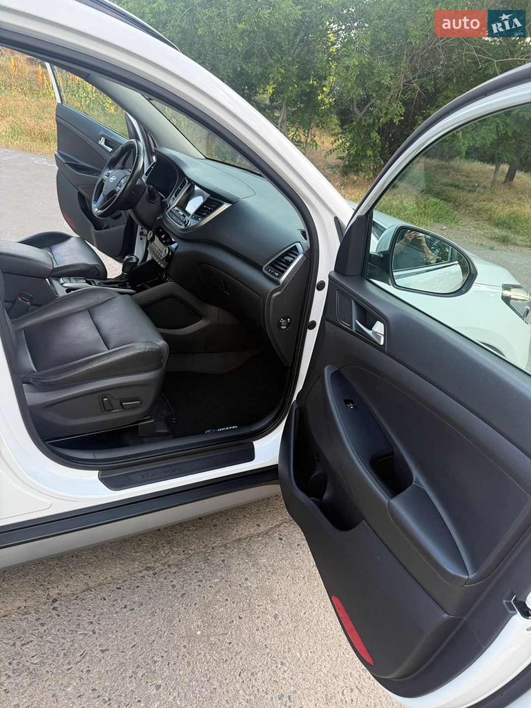 Hyundai Tucson 2017 VIN TMAJ381ADHJ393183 фото оголошення 50 з 60