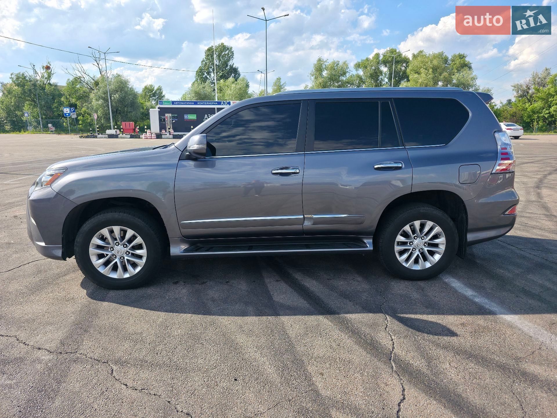 Lexus GX 2014 VIN JTJBM7FX9F5093538 фото оголошення 2 з 14