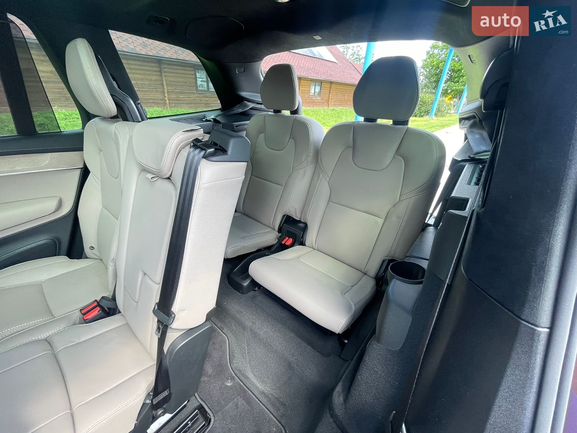 Volvo Xc90 2025 VIN YV1LFM1V9S1390908 фото оголошення 20 з 34
