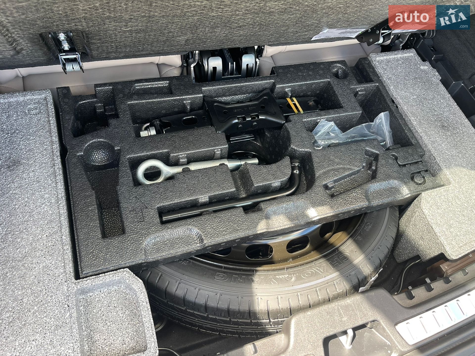 Volvo Xc90 2025 VIN YV1LFM1V9S1390908 фото оголошення 33 з 34